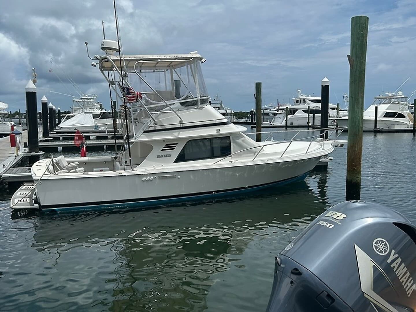 Sea Dog — 1994 · 32' · 1 Cabin · Pre-Owned
