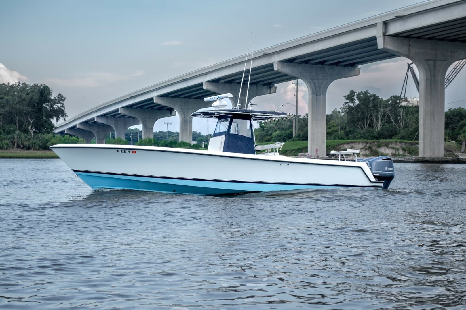 2007 Contender — 2007 · 33' · Pre-Owned