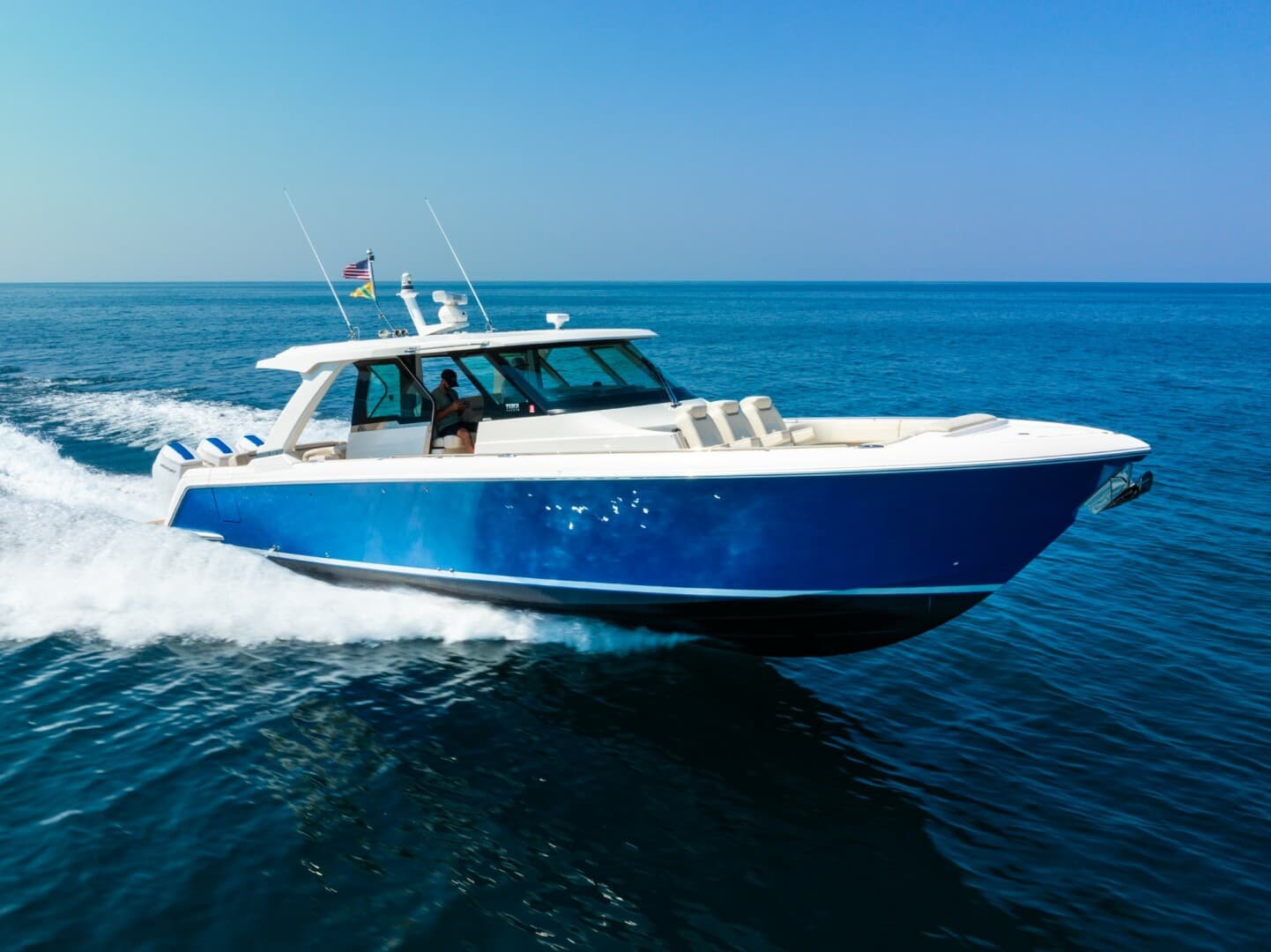 2022 Tiara Sport — 2022 · 48' · Pre-Owned