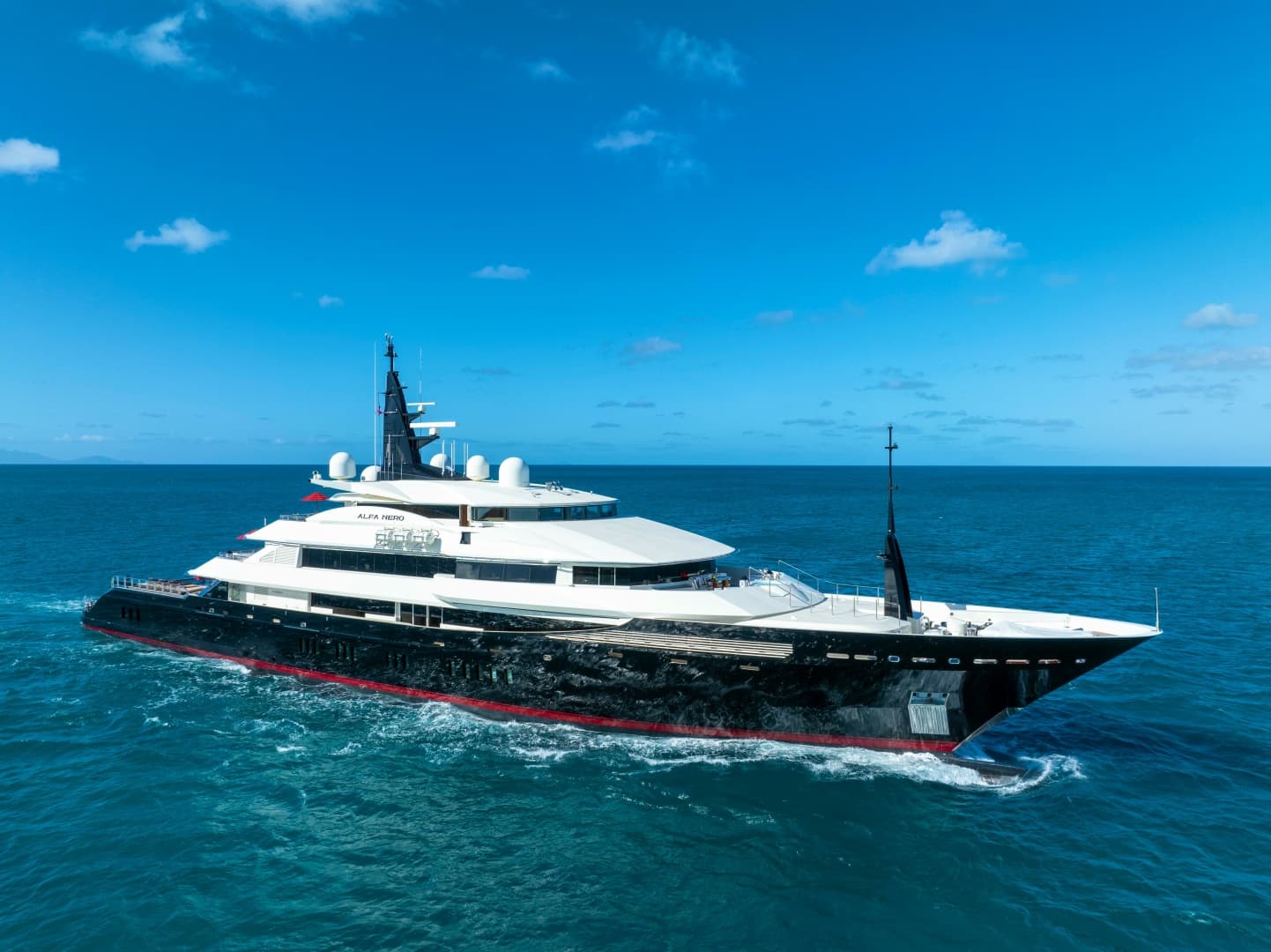 ALFA NERO — 2007 · 266' · 6 Cabins · Pre-Owned