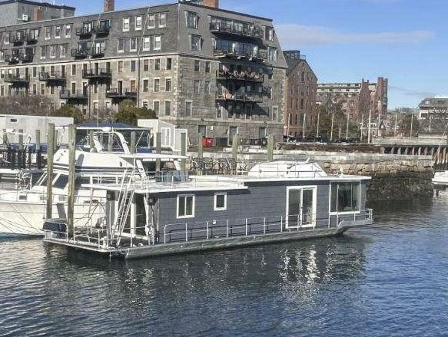 1981 Sumerset Houseboat — 1981 · 58' · 1 Cabin · Pre-Owned