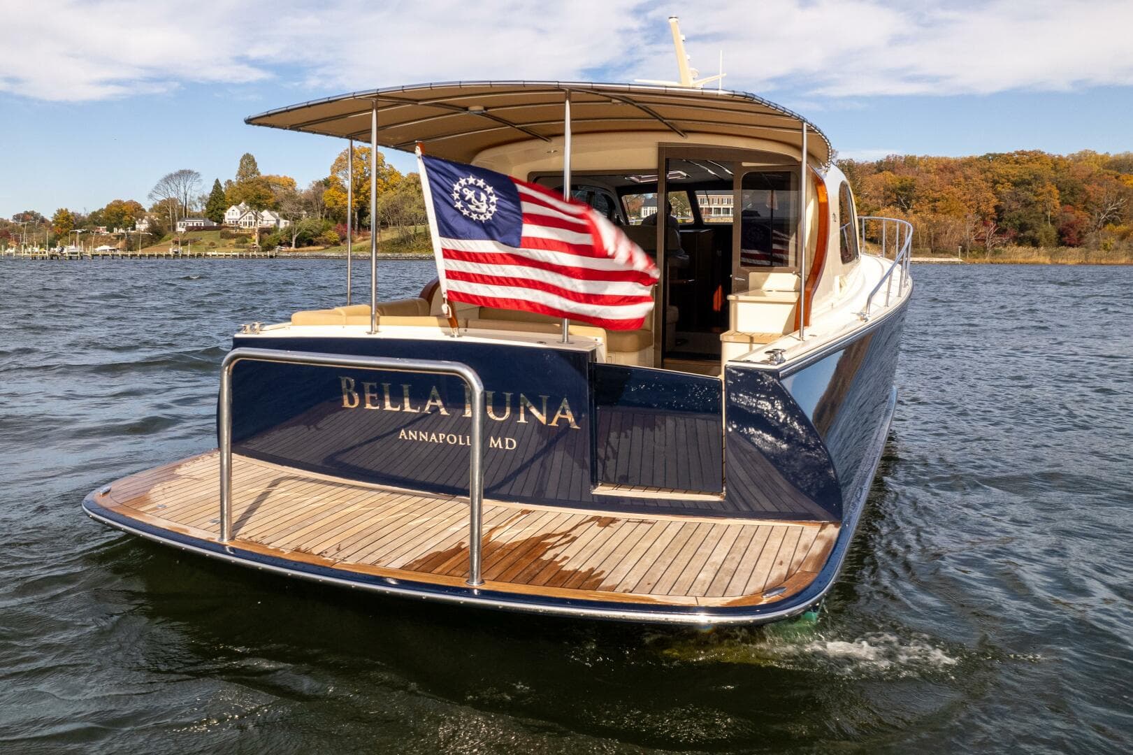 Bella Luna — 2016 · 56' · 2 Cabins · Pre-Owned