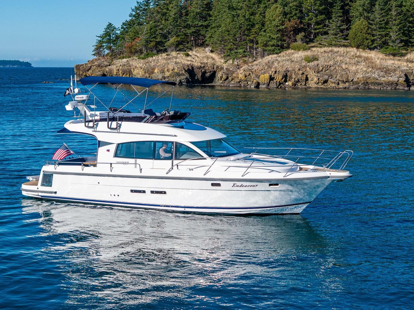 Endeavour — 2023 · 43' · 3 Cabins · Pre-Owned