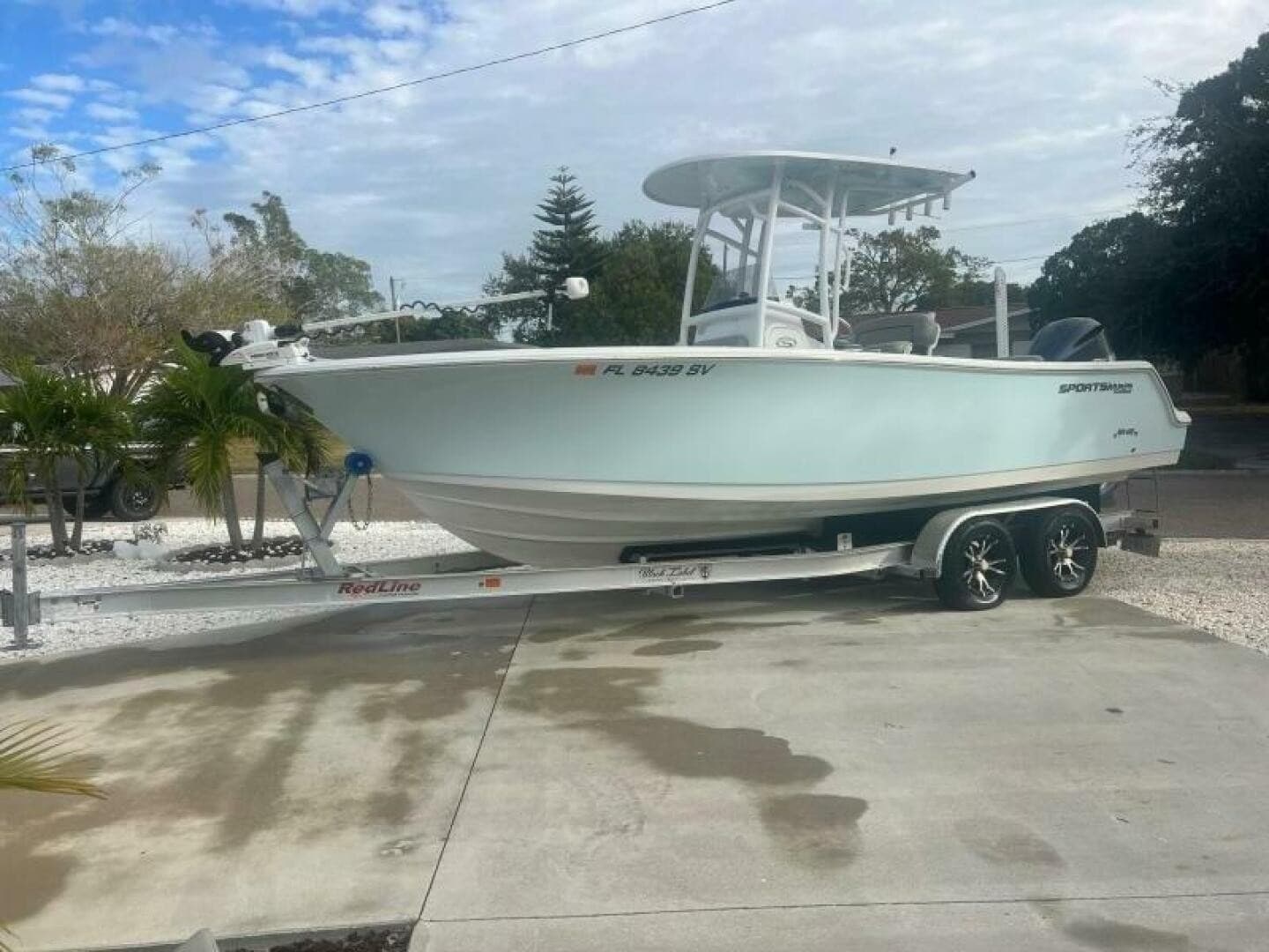 2021 Sportsman Open 232 Center Console — 2021 · 23' · Pre-Owned