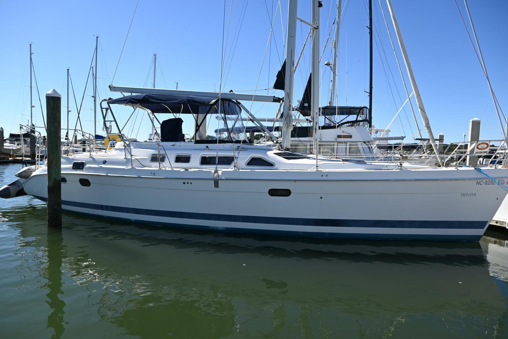 2003 Hunter 456 — 2003 · 46' · Pre-Owned