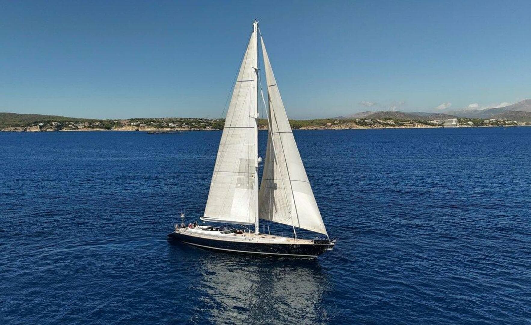 PERSISTENCE — 1989 · 110' · 5 Cabins · Pre-Owned