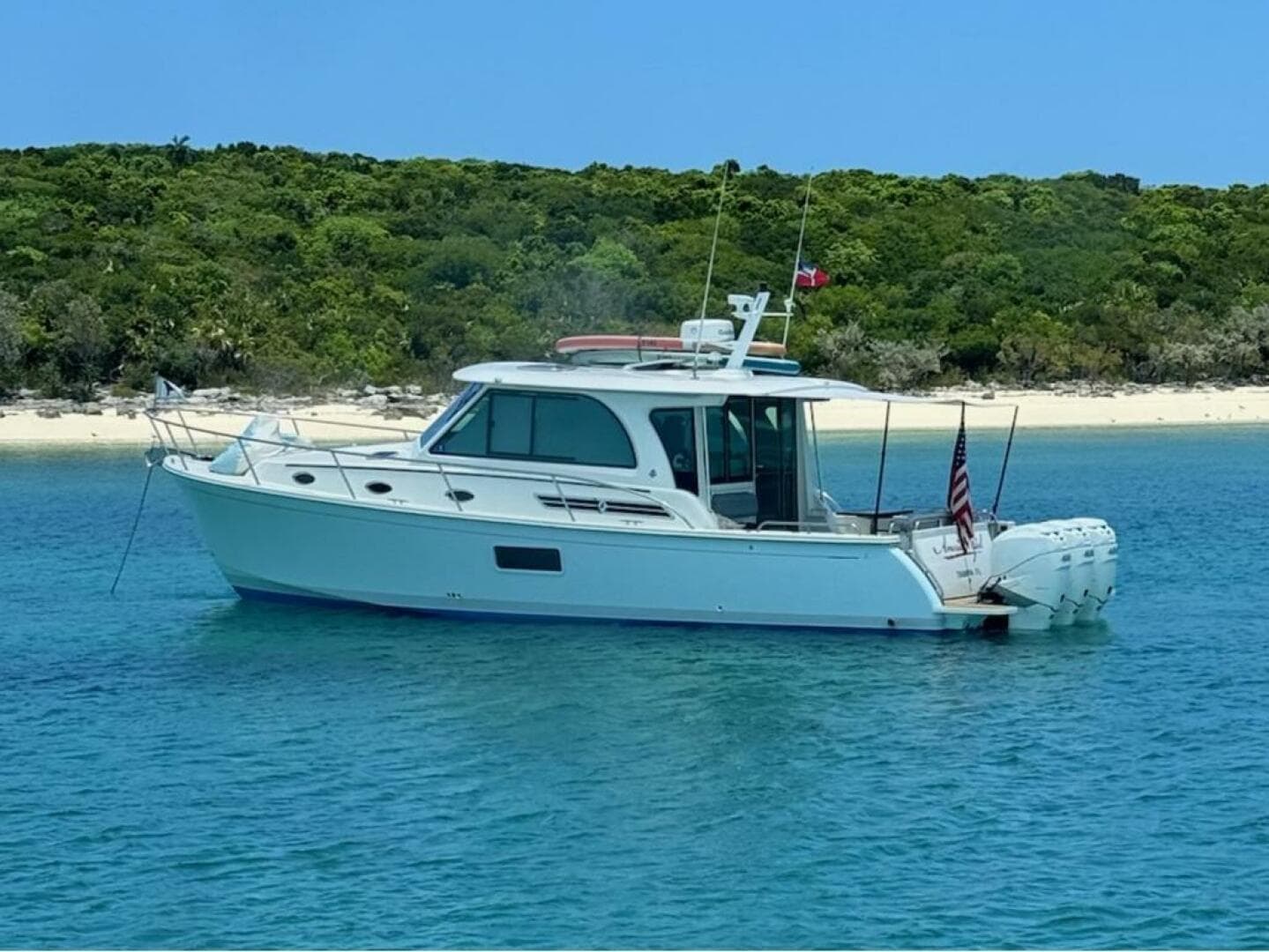 AMERICAN GIRL — 2021 · 39' · Pre-Owned