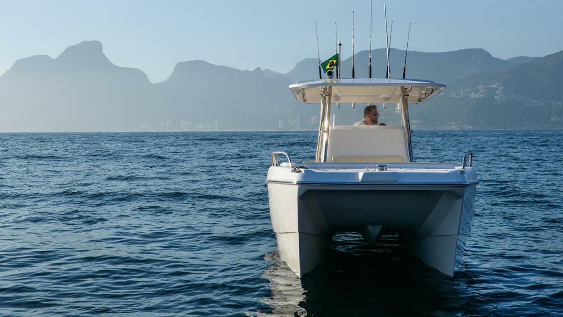 2025 Garnet Offshore 300 HT — 2025 · 28' · New