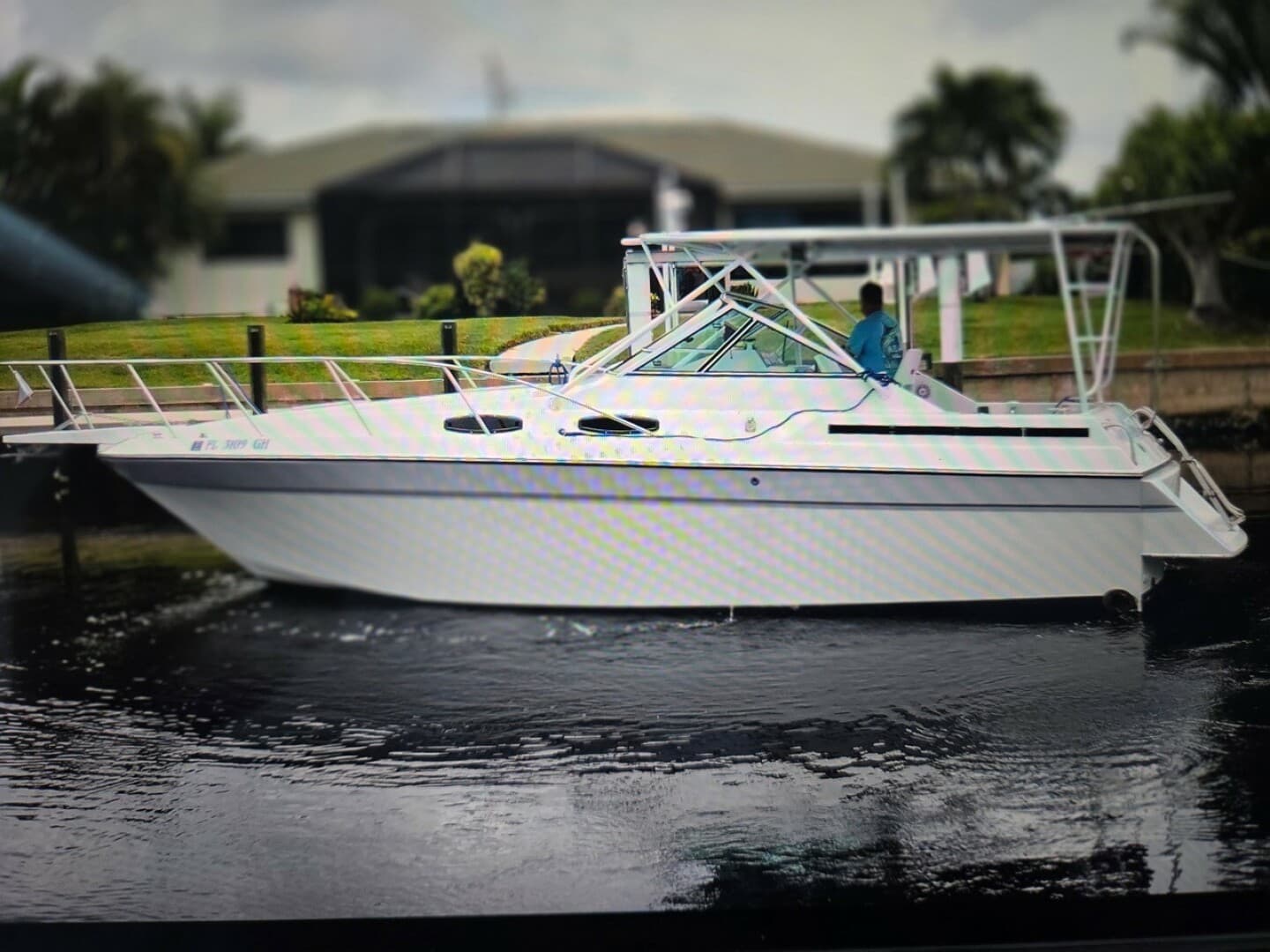 1987 Chris-Craft 284 — 1987 · 28' · Pre-Owned