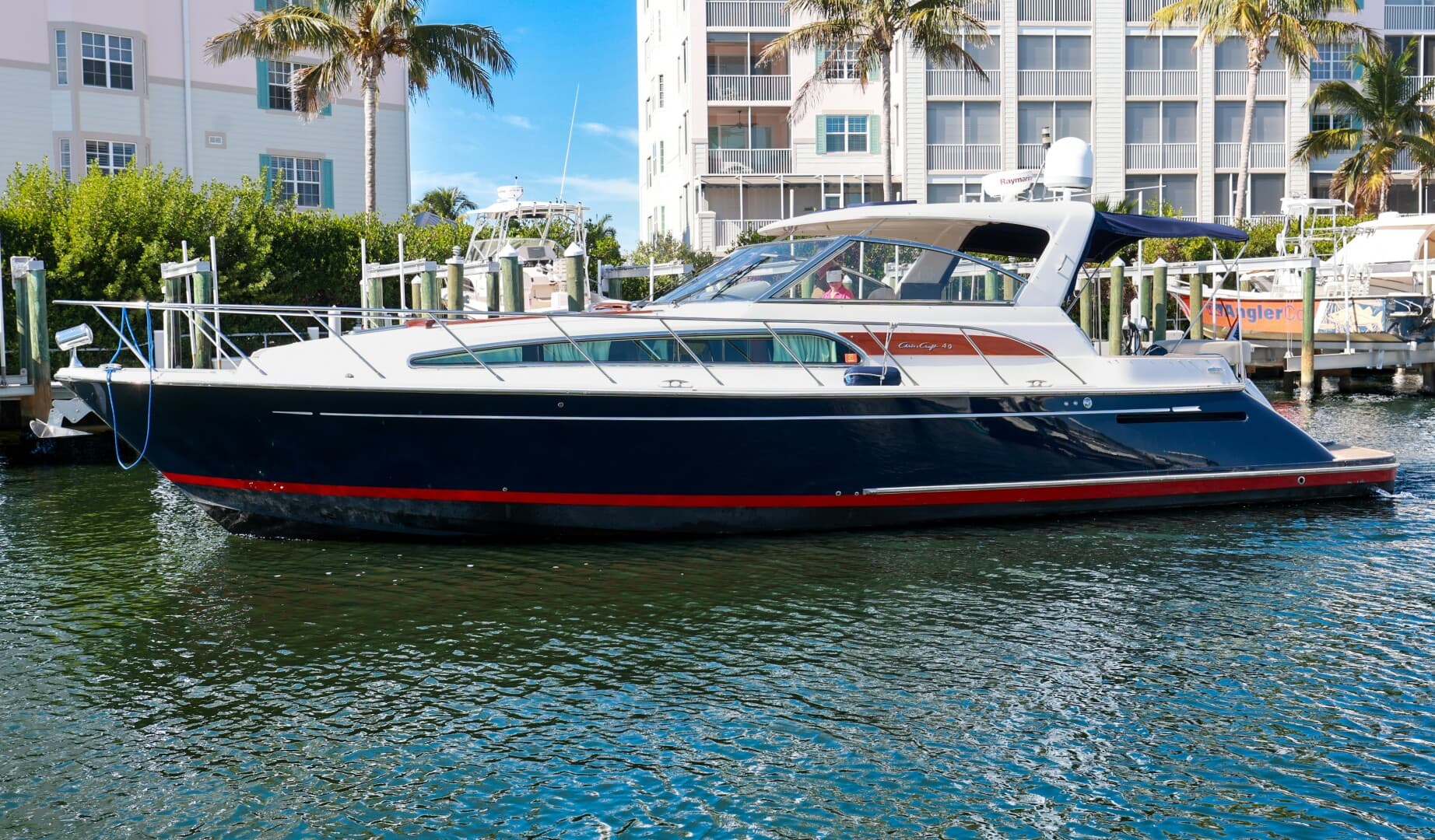 Aphrodite — 2005 · 43' · Pre-Owned