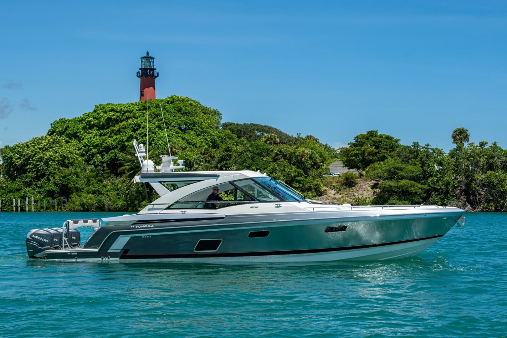 2019 Formula 430 SSC — 2019 · 43' · 1 Cabin · Pre-Owned