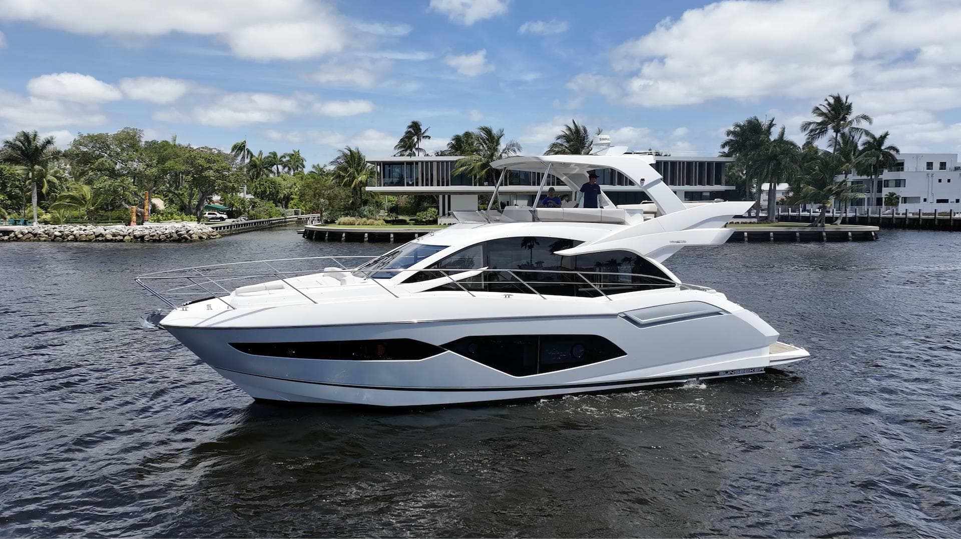 2017 Sunseeker 52 Manhattan — 2017 · 56' · 3 Cabins · Pre-Owned