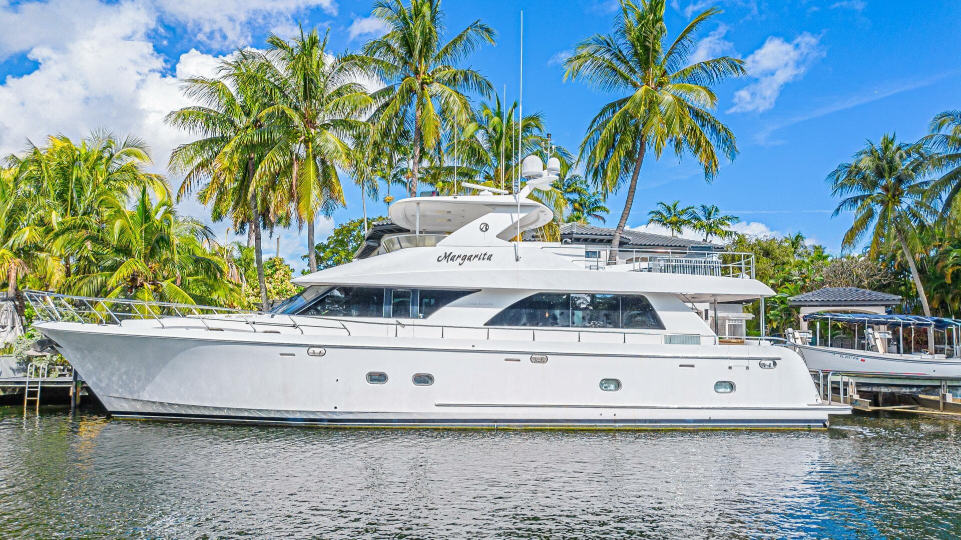 Margarita — 2010 · 77' · 4 Cabins · Pre-Owned