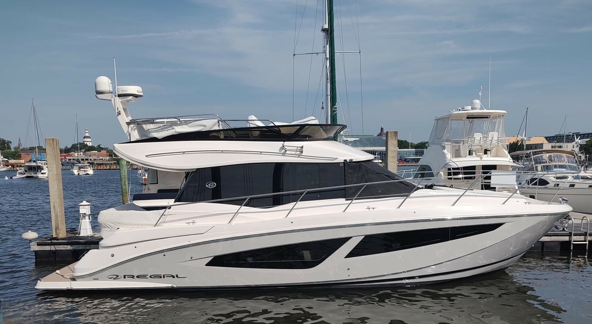 ME — 2021 · 41' · 2 Cabins · Pre-Owned