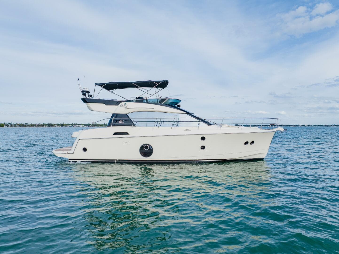 Nauti Obsession — 2015 · 50' · Pre-Owned