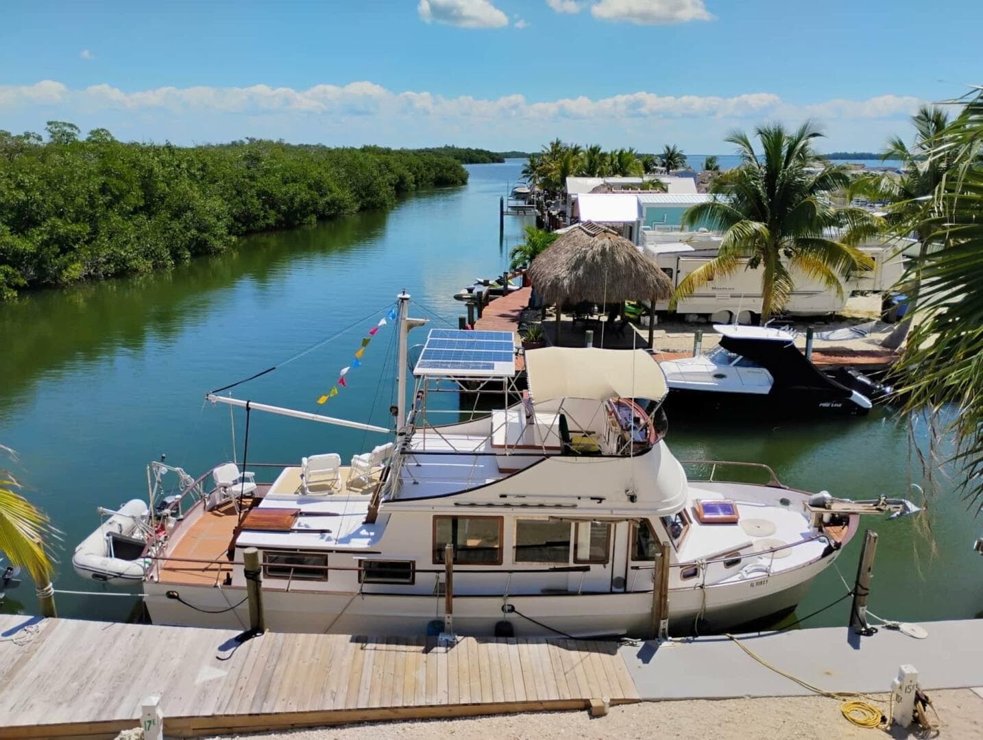 RESPITE — 1977 · 40' · 2 Cabins · Pre-Owned