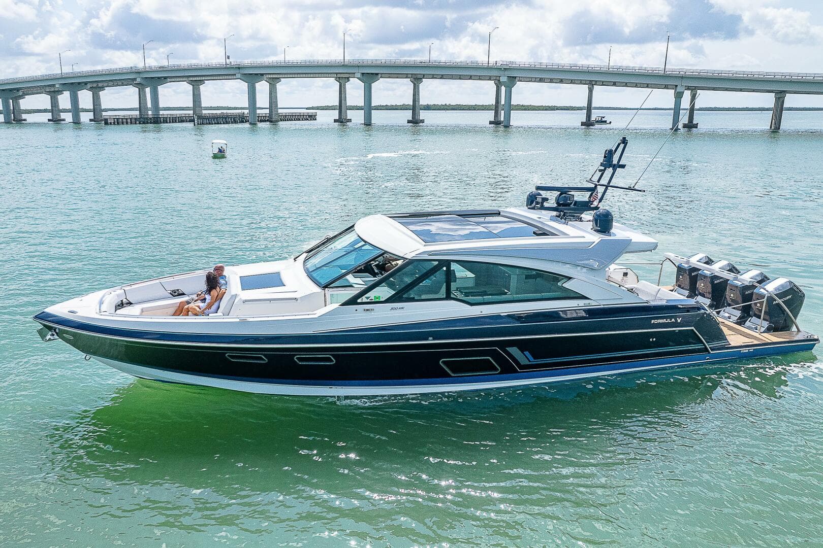 Legacy — 2022 · 53' · 1 Cabin · Pre-Owned