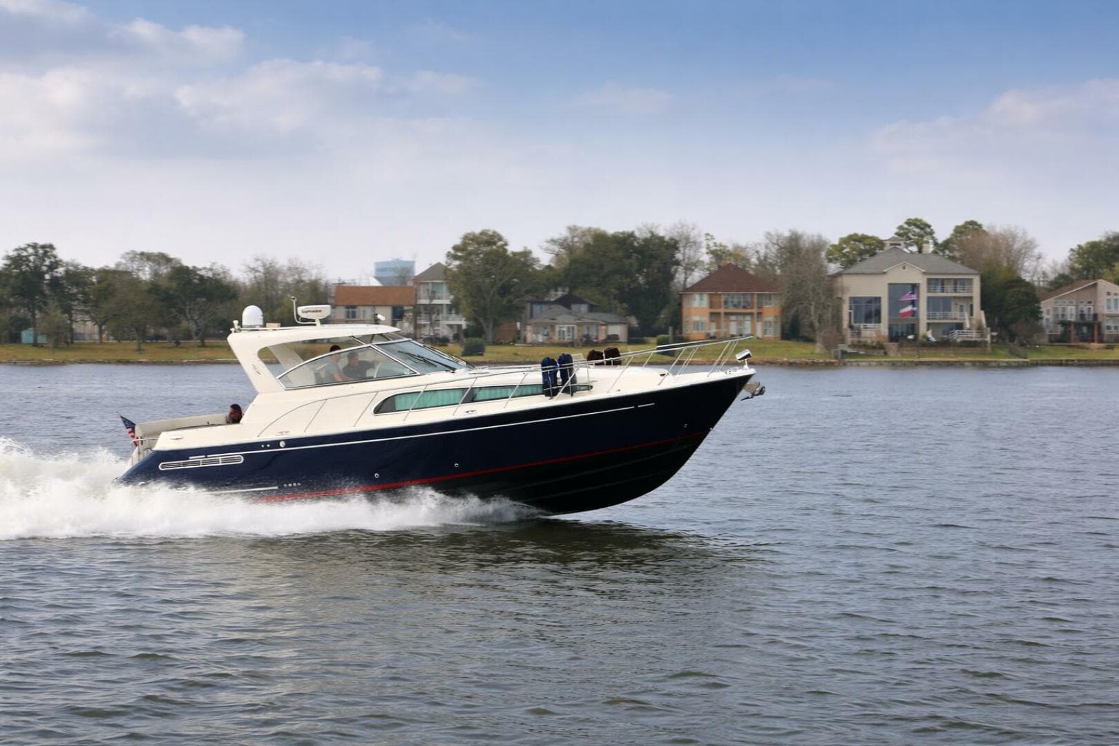 Blue Delft — 2007 · 43' · 2 Cabins · Pre-Owned