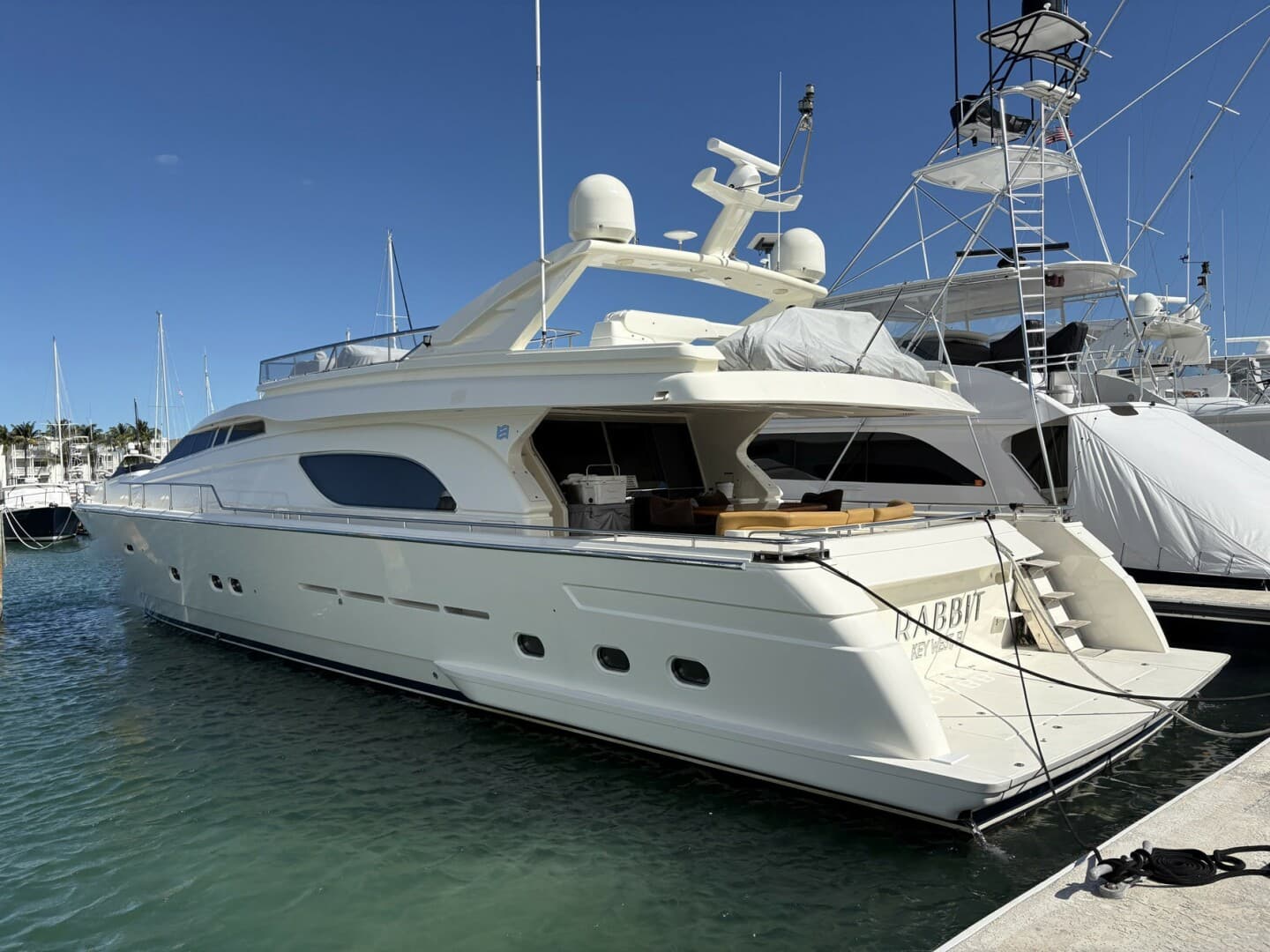 Rabbit — 1999 · 80' · 4 Cabins · Pre-Owned