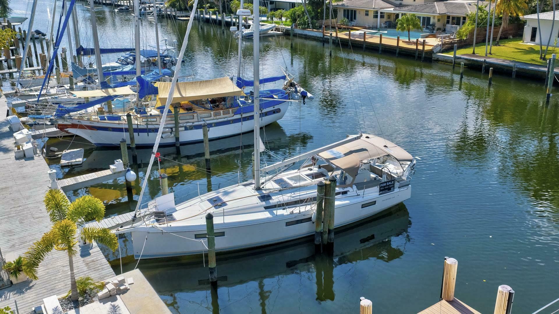 Dantari — 2021 · 43' · 3 Cabins · Pre-Owned
