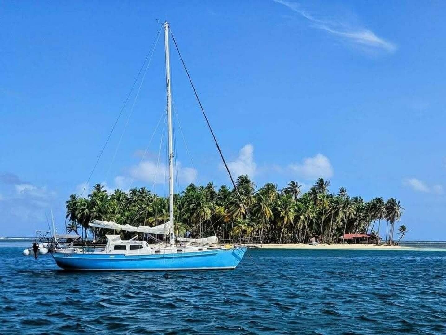 Esme — 1993 · 46' · 3 Cabins · Pre-Owned