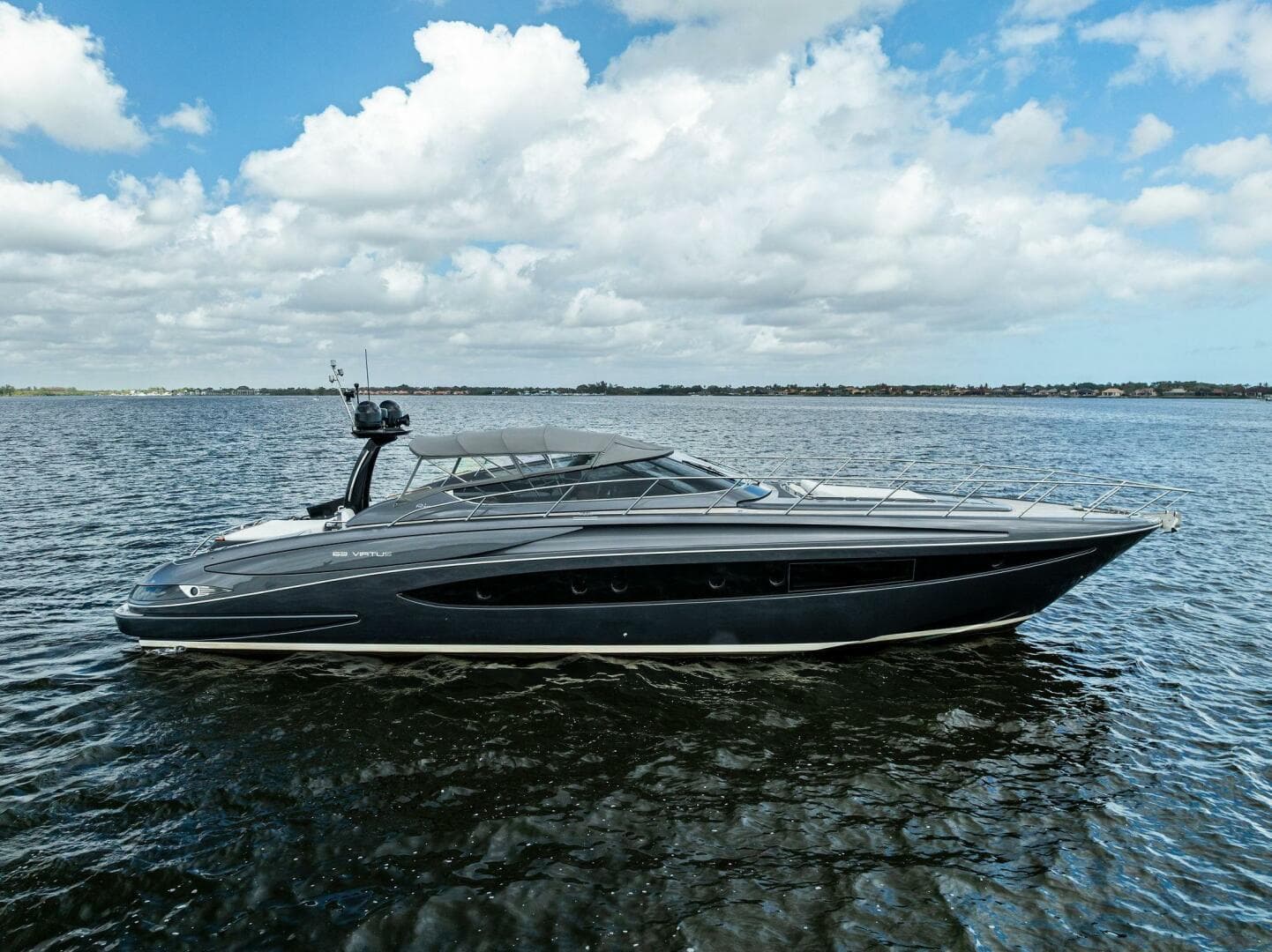 WOLVERINE — 2015 · 64' · 3 Cabins · Pre-Owned
