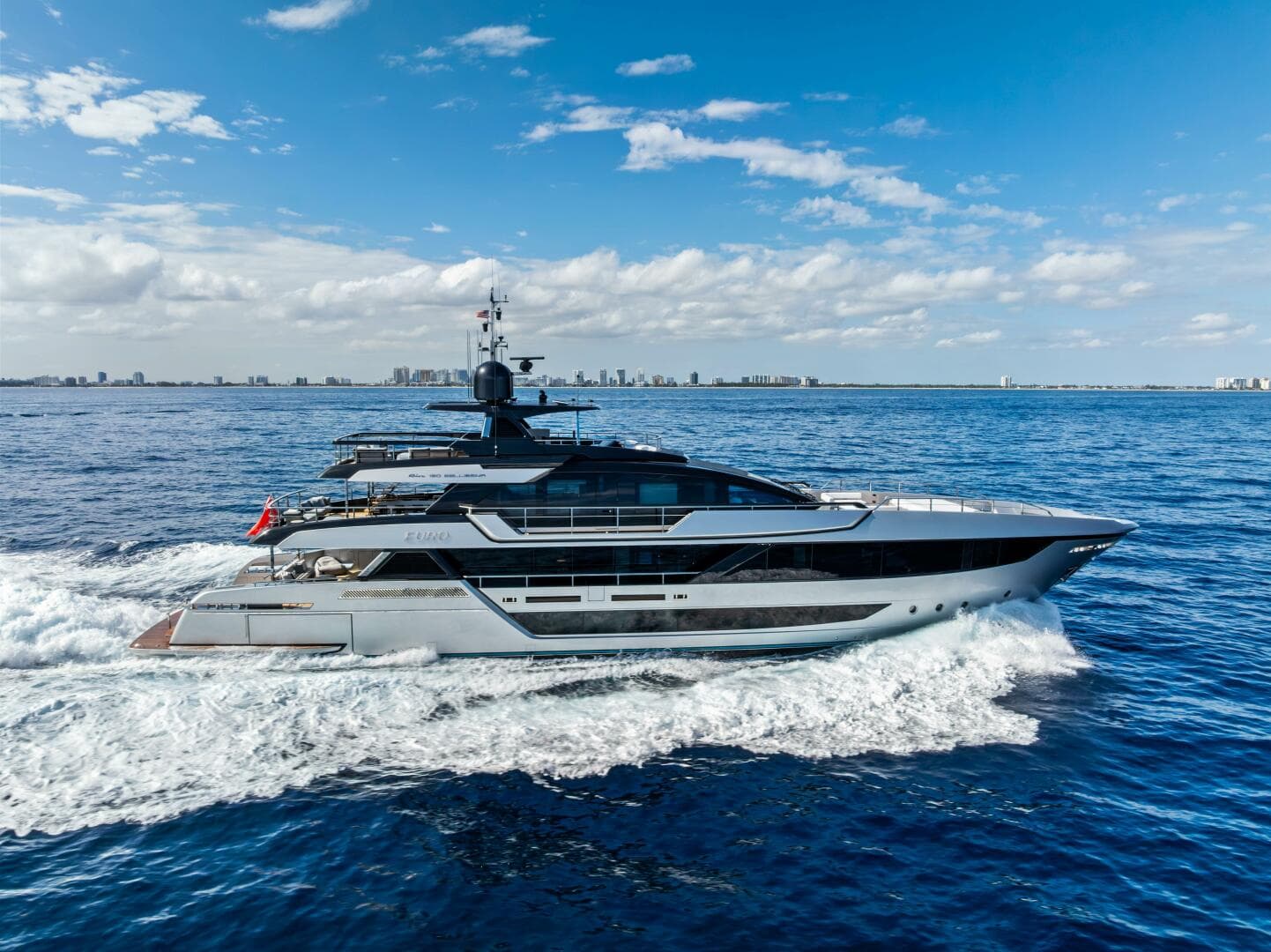EURO — 2024 · 130' · 5 Cabins · Pre-Owned