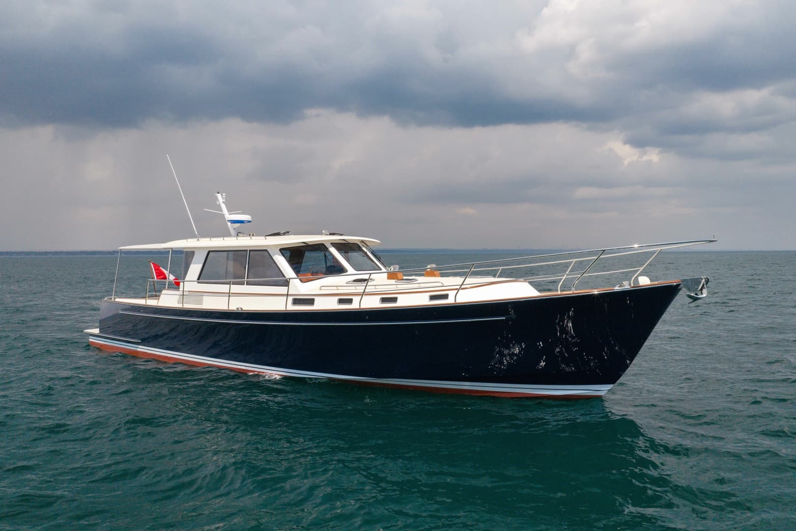 ALIZE V — 2024 · 50' · 2 Cabins · Pre-Owned