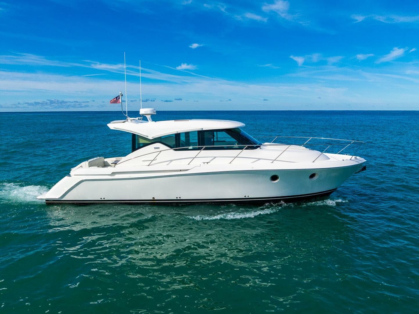 2022 Tiara Yachts 39 Coupe — 2022 · 40' · Pre-Owned