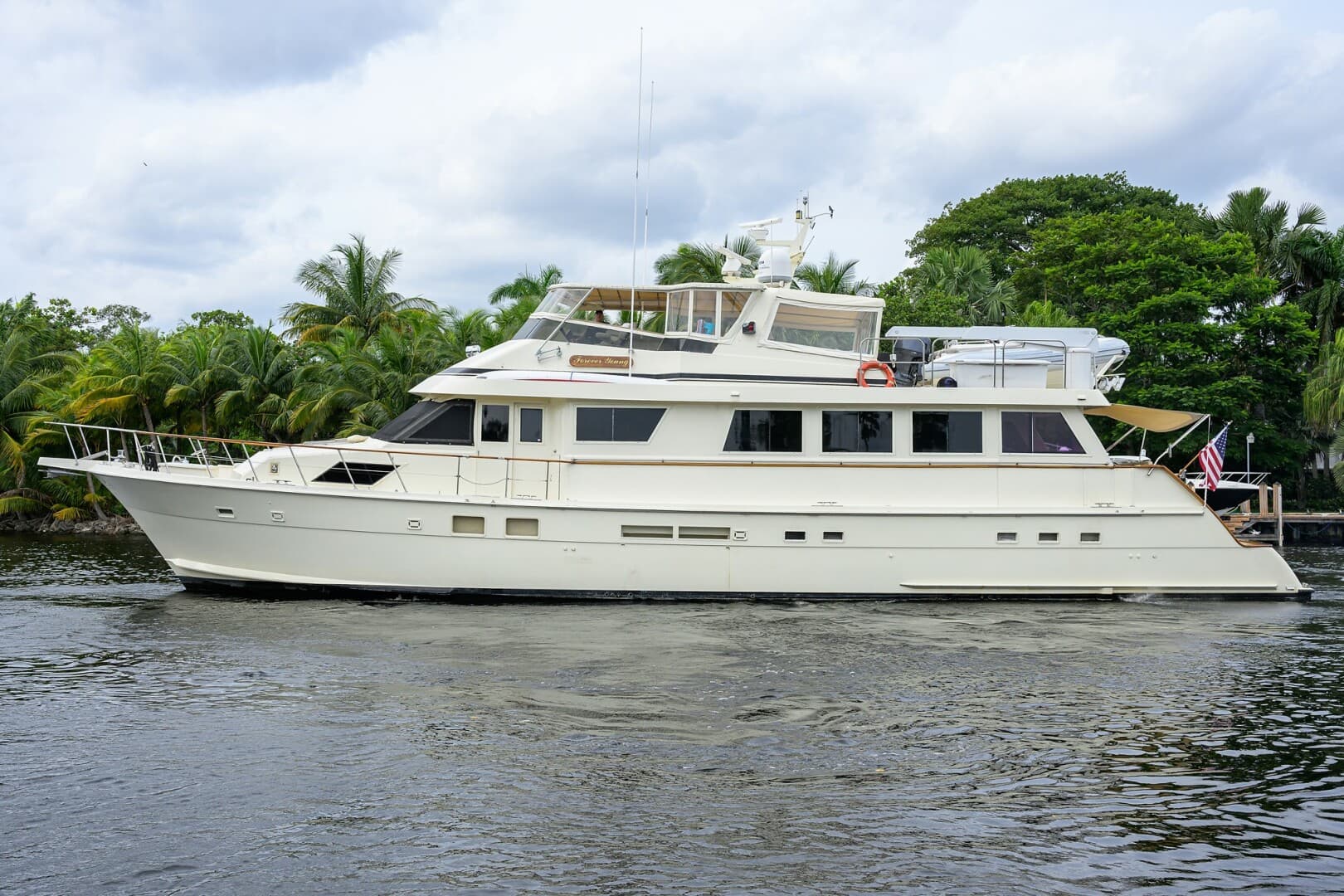 FOREVER YOUNG — 1991 · 78' · 5 Cabins · Pre-Owned