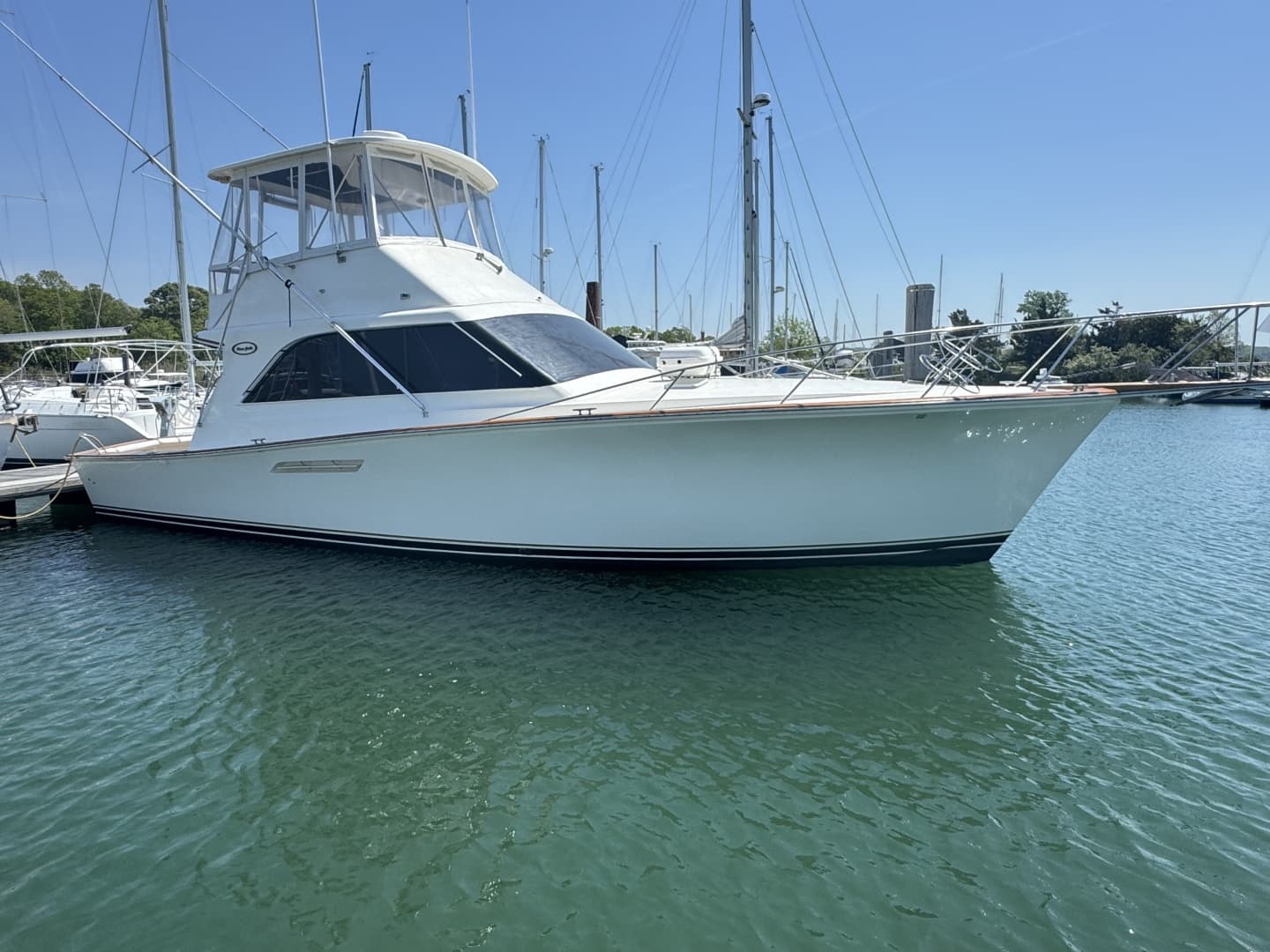 Argo — 1988 · 44' · 2 Cabins · Pre-Owned