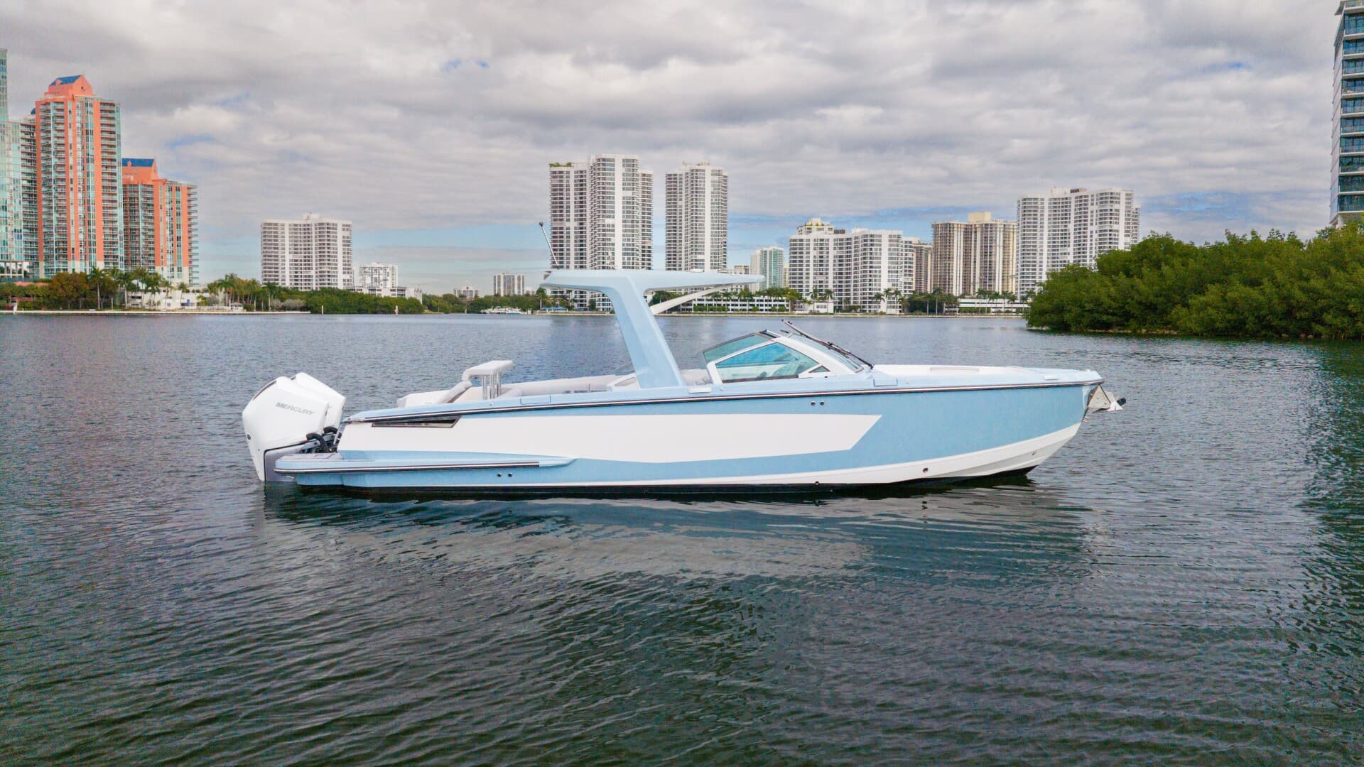 2022 Aviara — 2022 · 34' · Pre-Owned