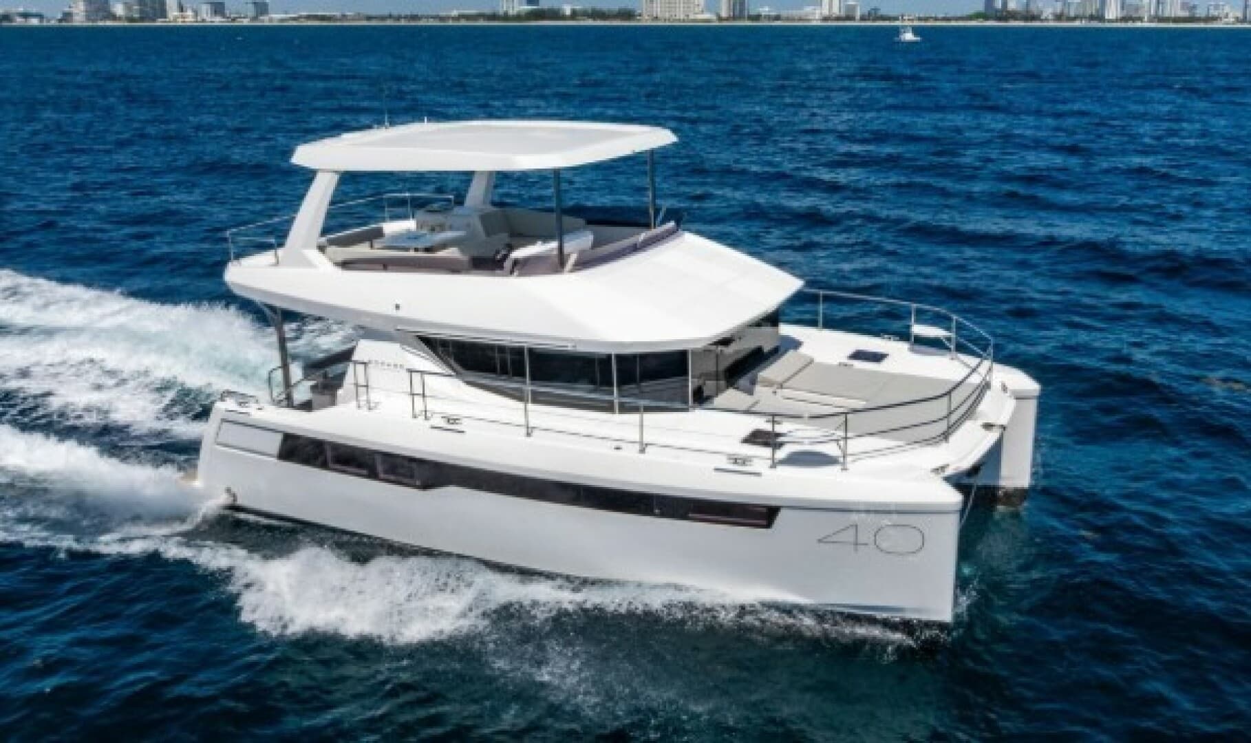 2024 Leopard — 2024 · 40' · Pre-Owned