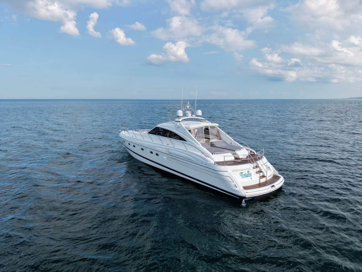 Totally Hip — 2001 · 65' · Pre-Owned