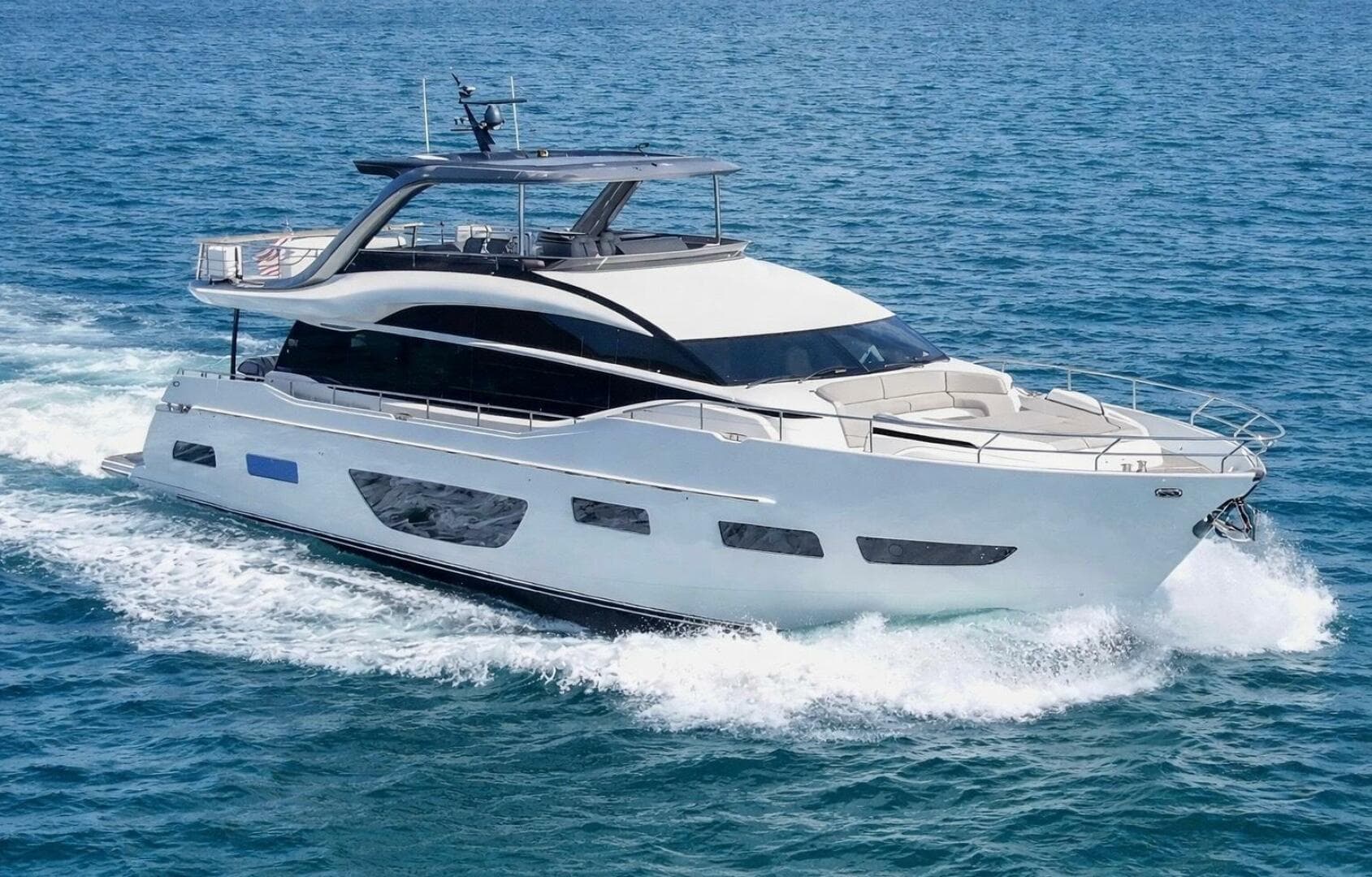 Record Year — 2021 · 85' · 4 Cabins · Pre-Owned