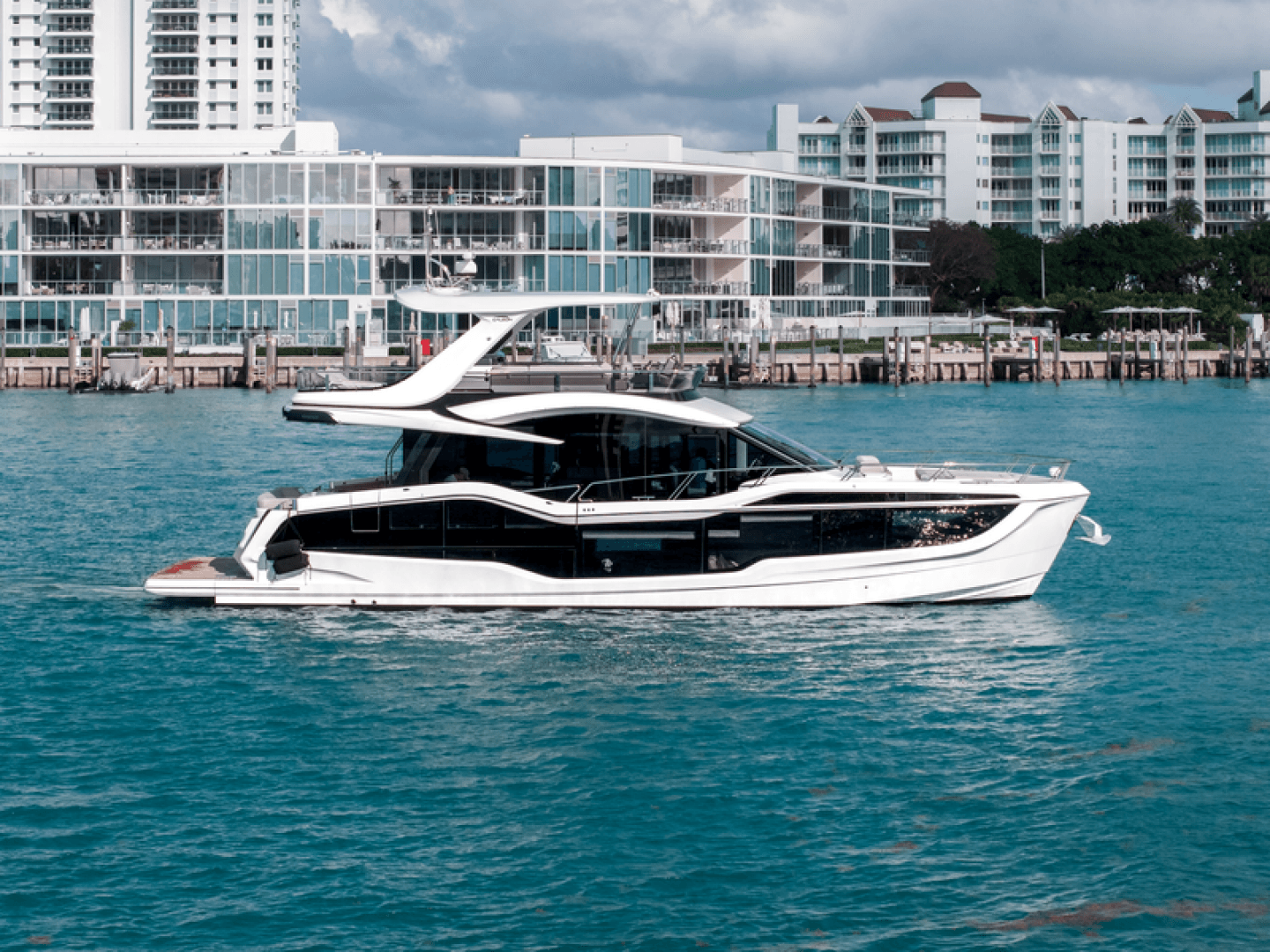 2024 Galeon 560 FLY — 2024 · 58' · Pre-Owned