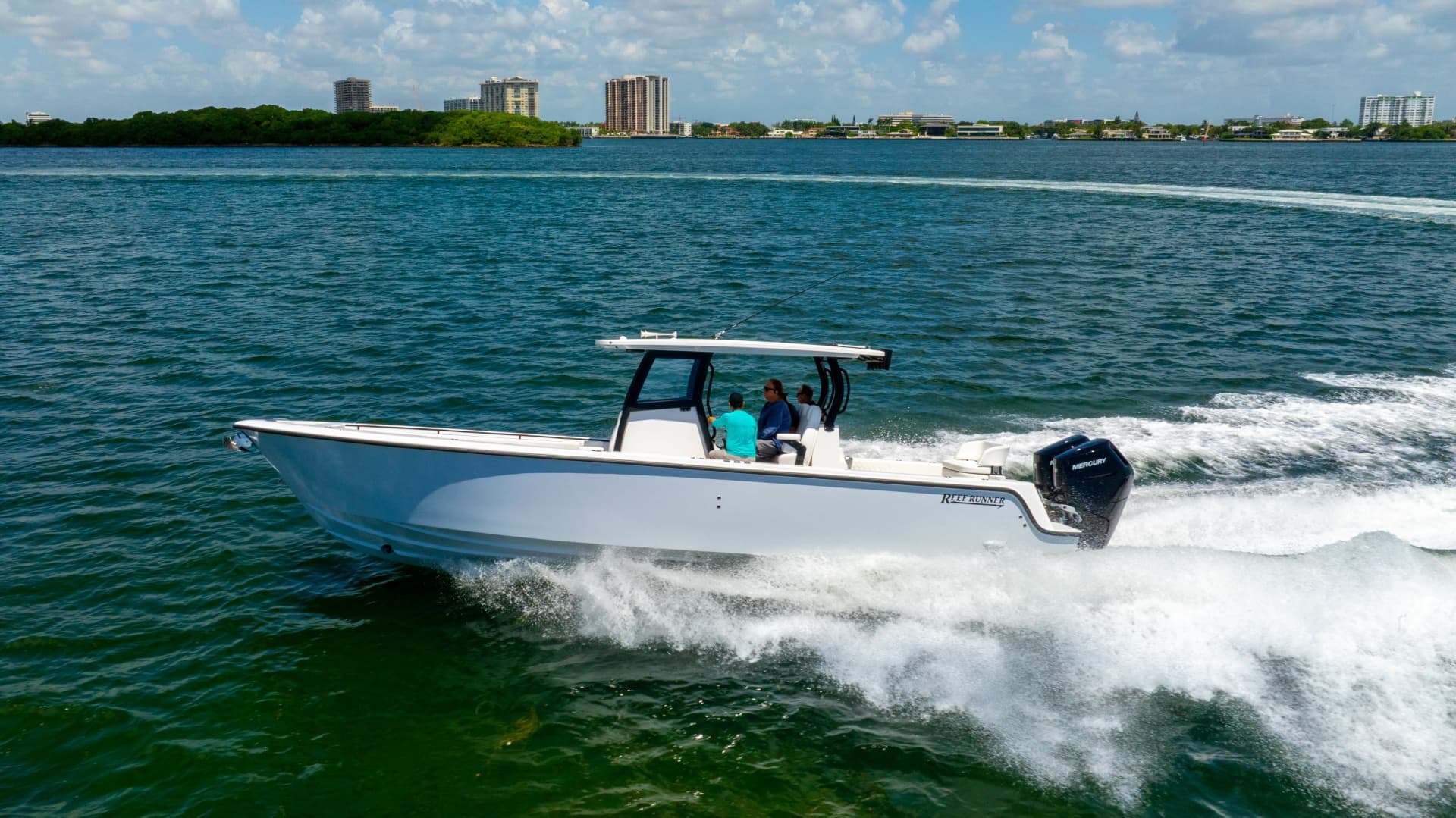 2027 Reef Runner 340 — 2027 · 34' · New