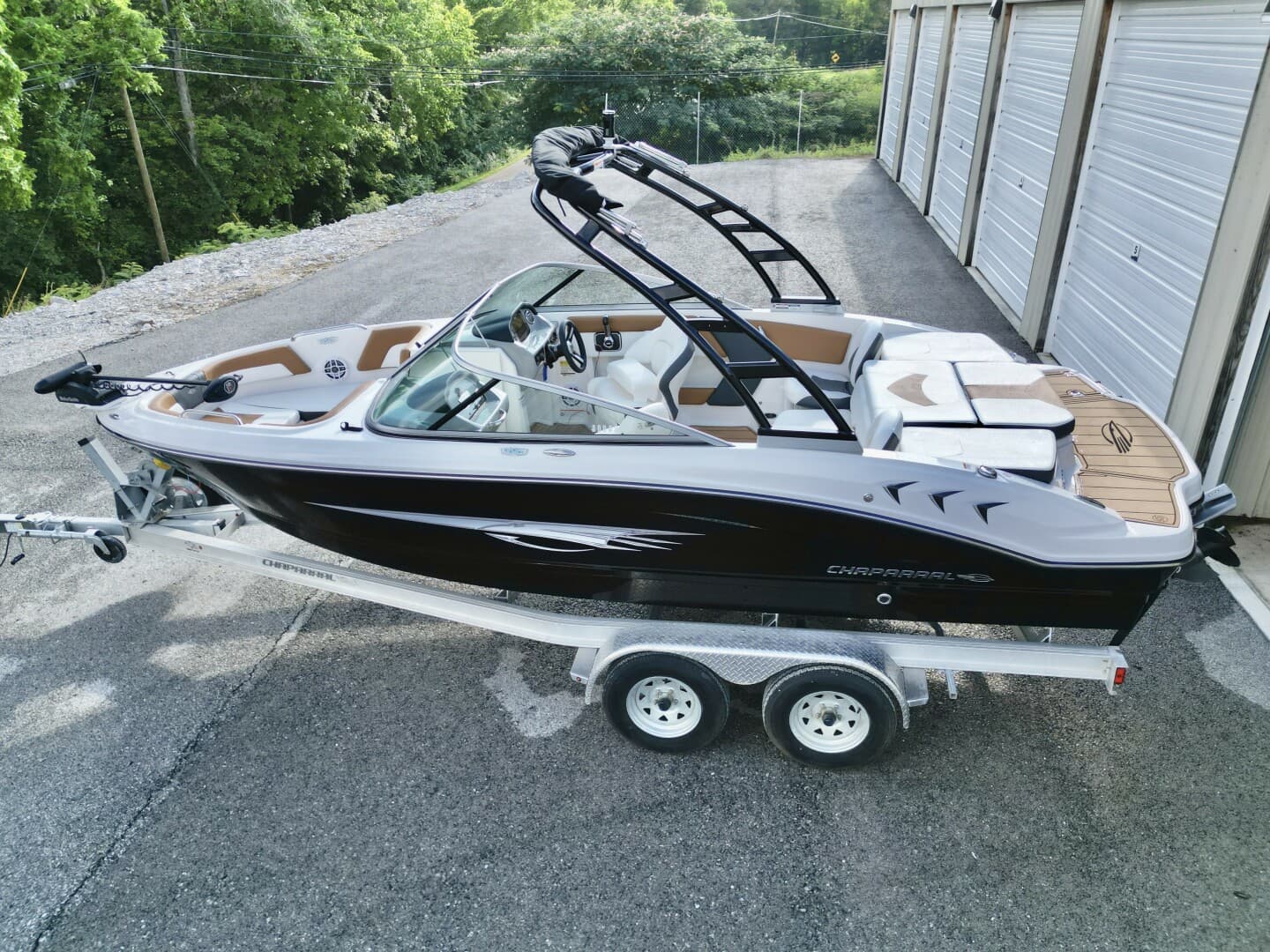2023 Chaparral 21 SSi Ski & Fish — 2023 · 23' · Pre-Owned