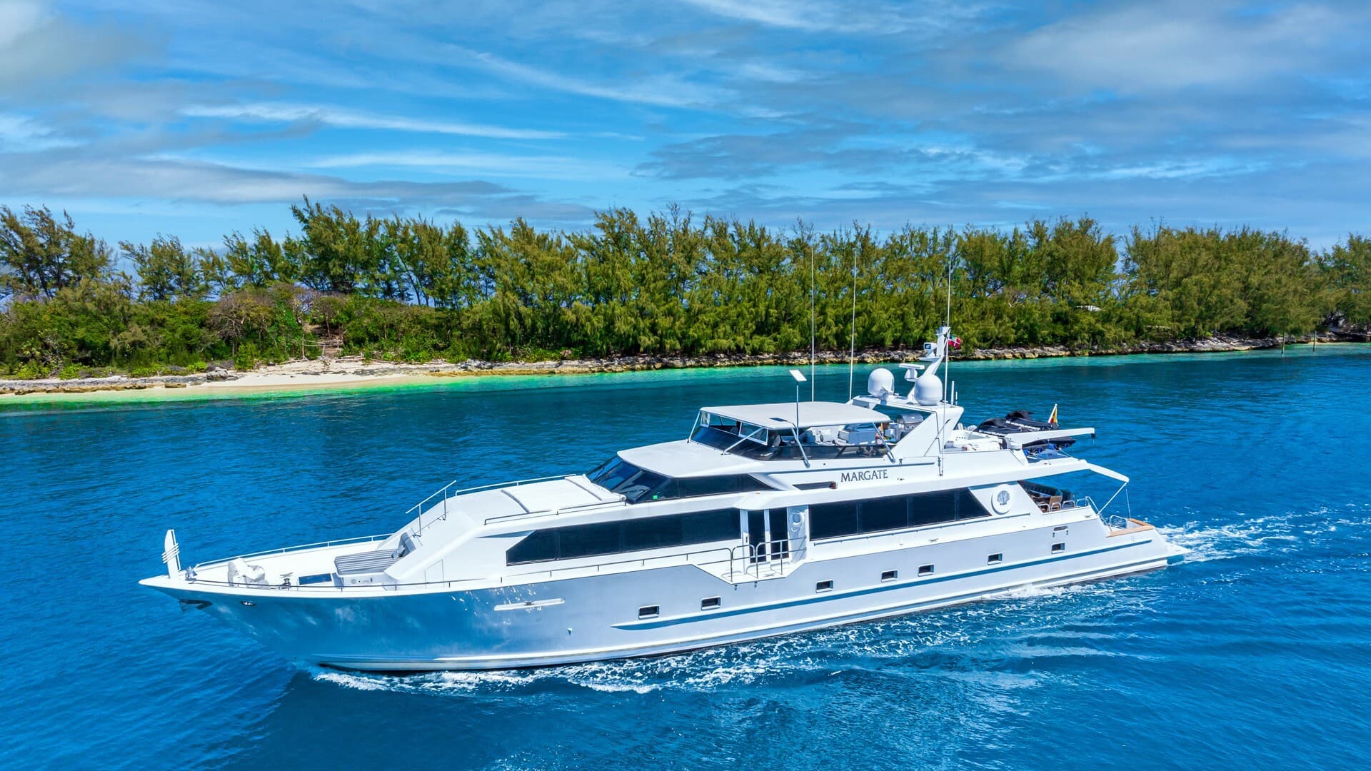 Margate — 1997 · 111' · 4 Cabins · Pre-Owned