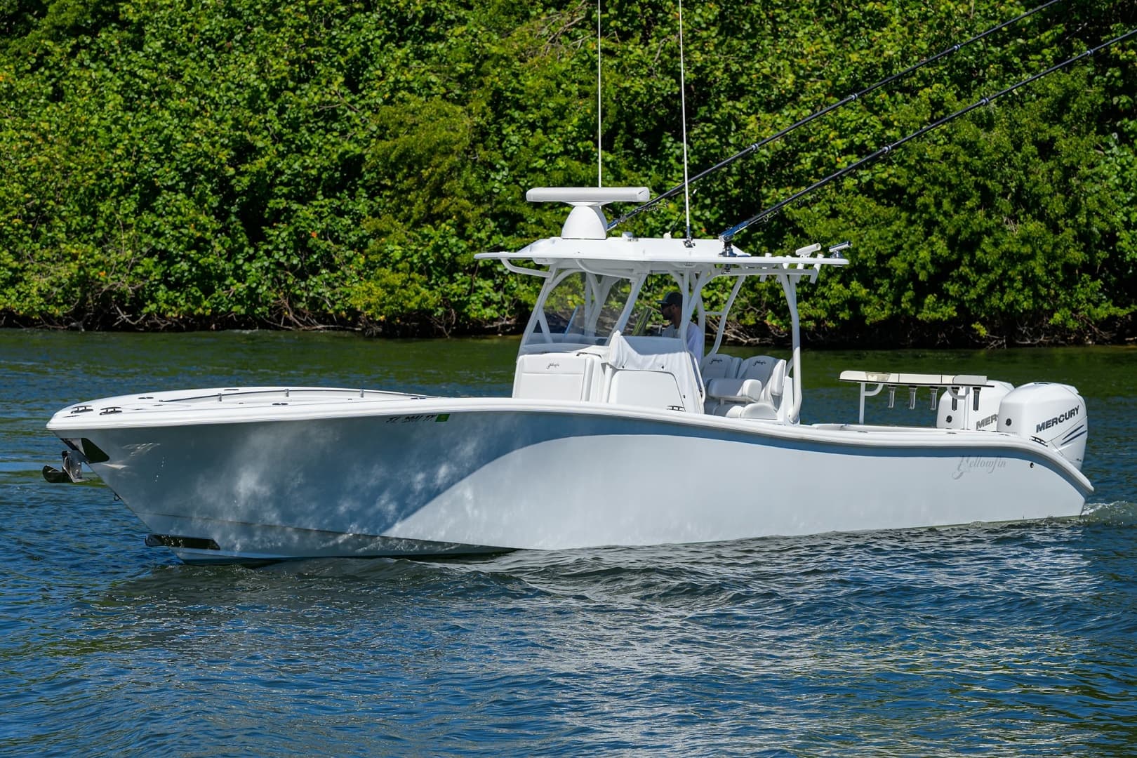 2023 Yellowfin 34 Offshore — 2023 · 34' · Pre-Owned