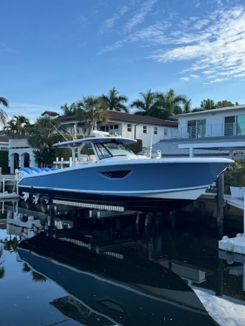 2023 Pursuit S 428 Sport — 2023 · 43' · 1 Cabin · Pre-Owned