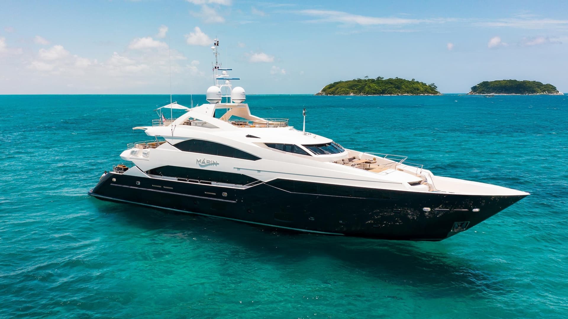 Marin — 2014 · 131' · 5 Cabins · Pre-Owned