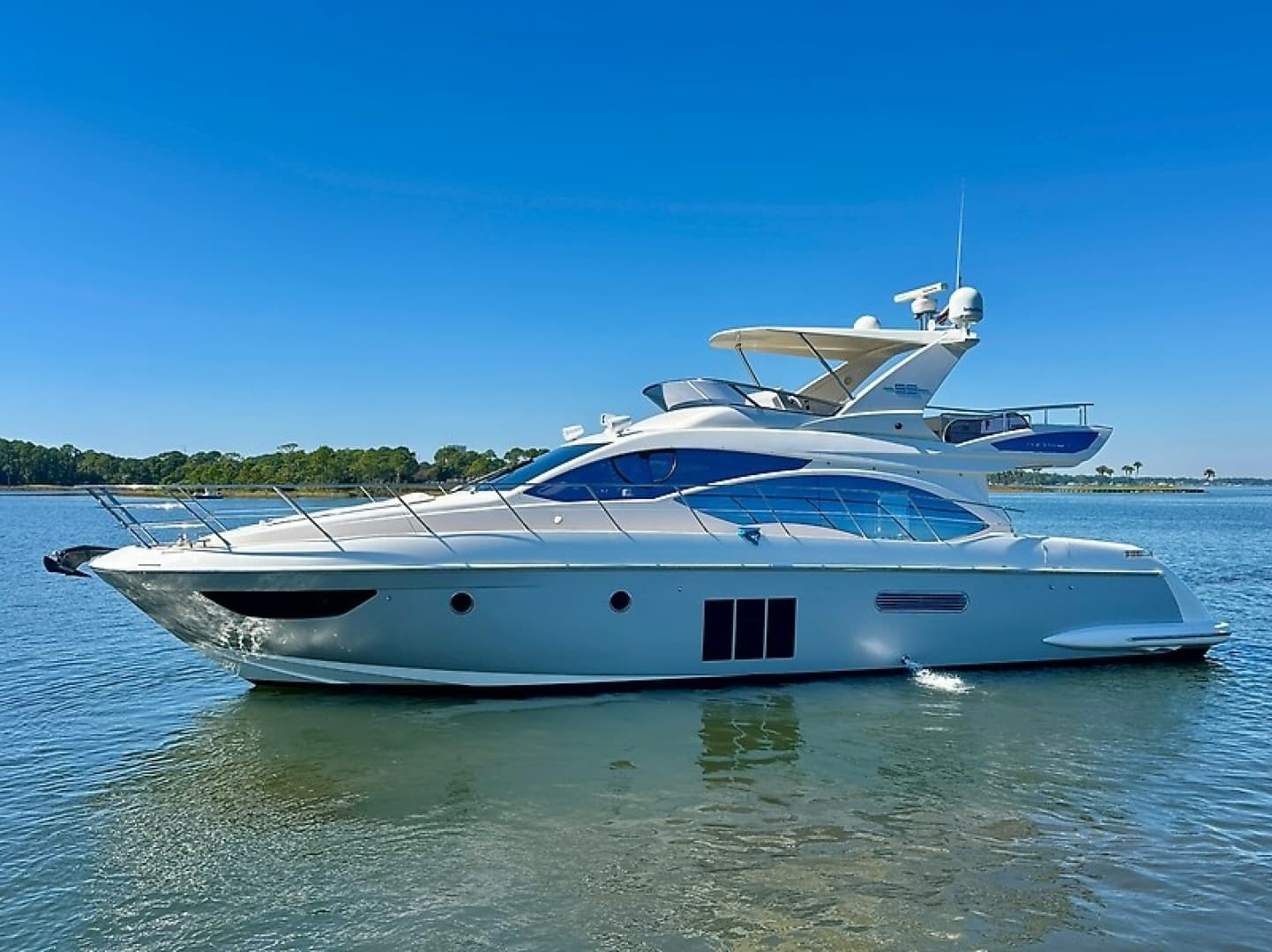 YachtSea — 2011 · 53' · Pre-Owned