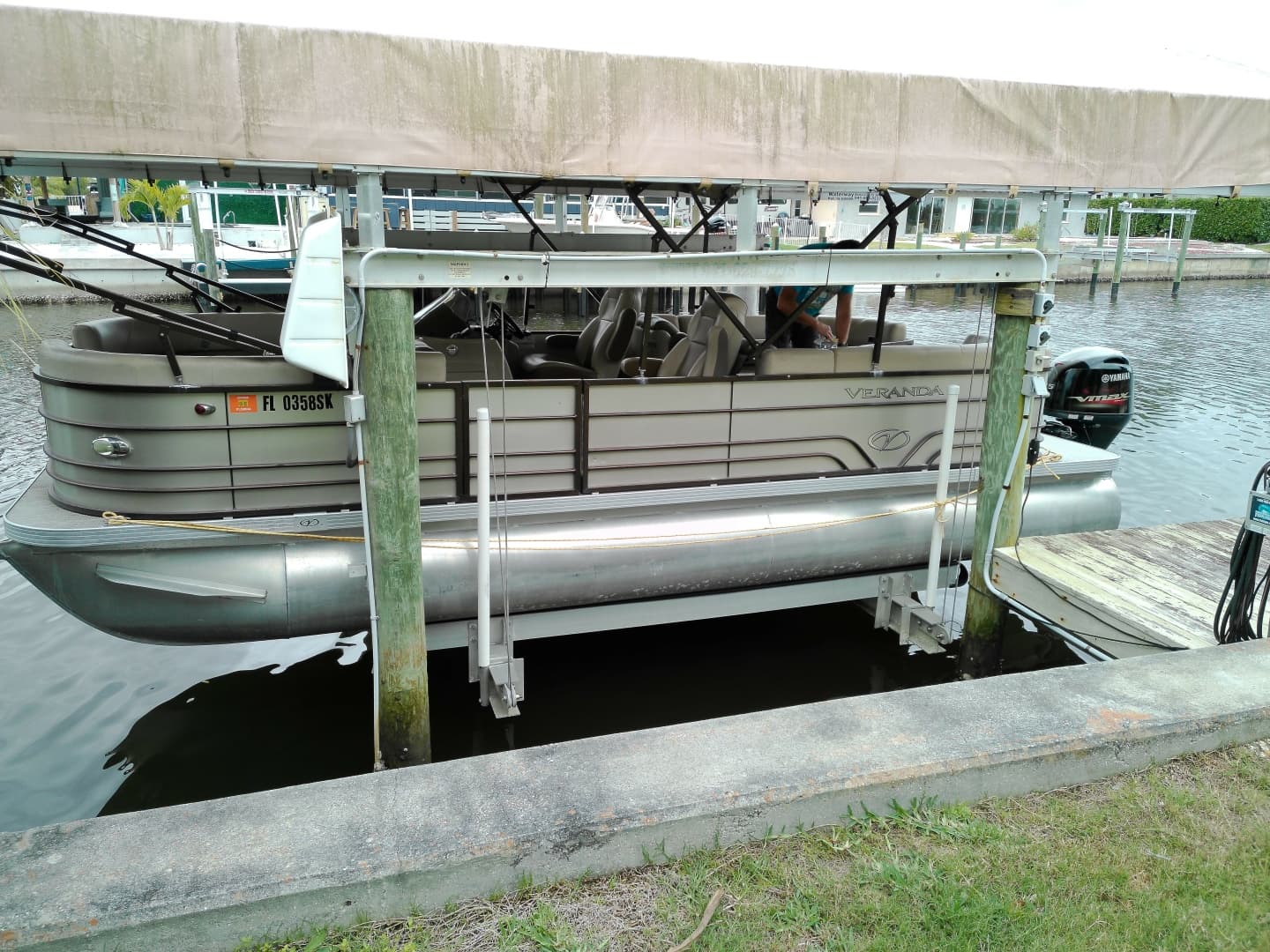 2016 Veranda — 2016 · 22' · Pre-Owned