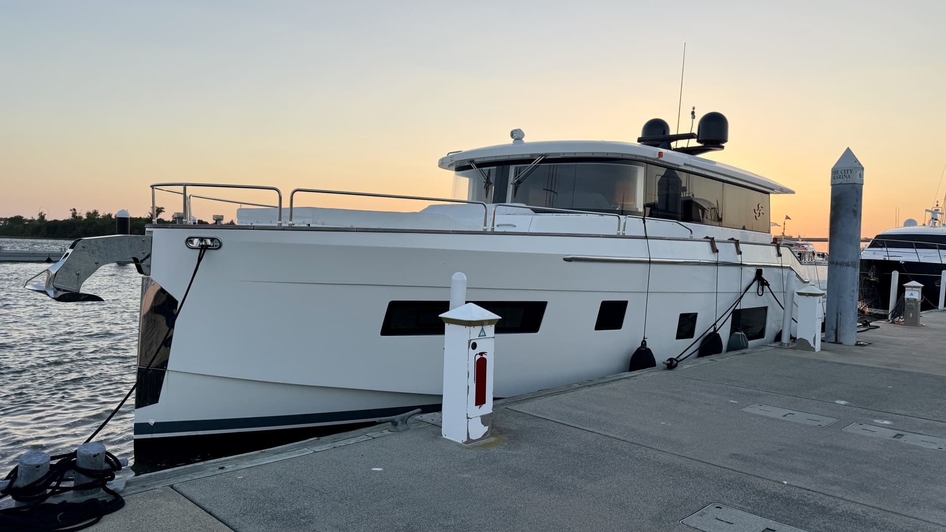 Best Day Ever — 2021 · 61' · 3 Cabins · Pre-Owned