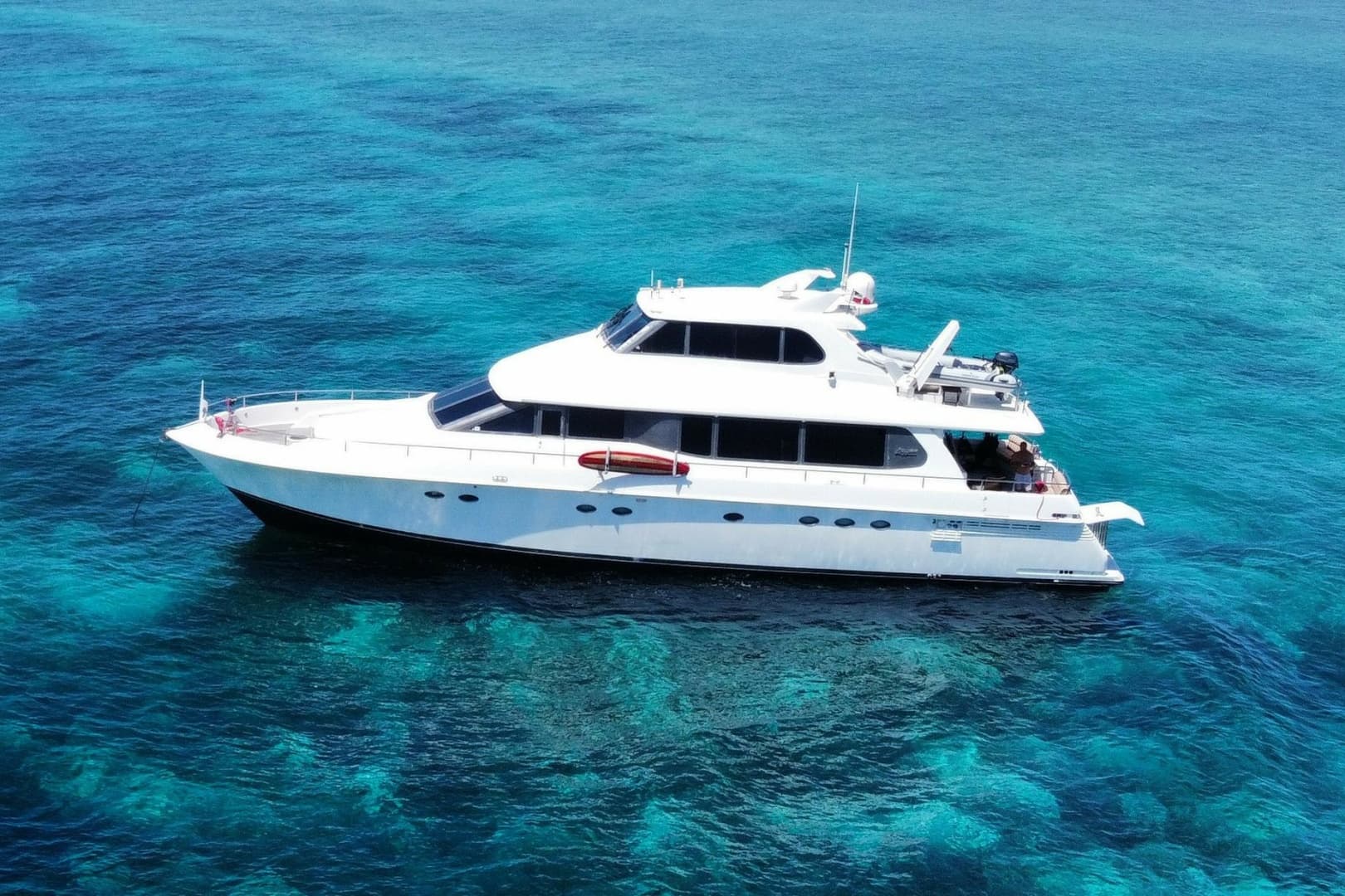 Ohana — 1998 · 76' · 5 Cabins · Pre-Owned