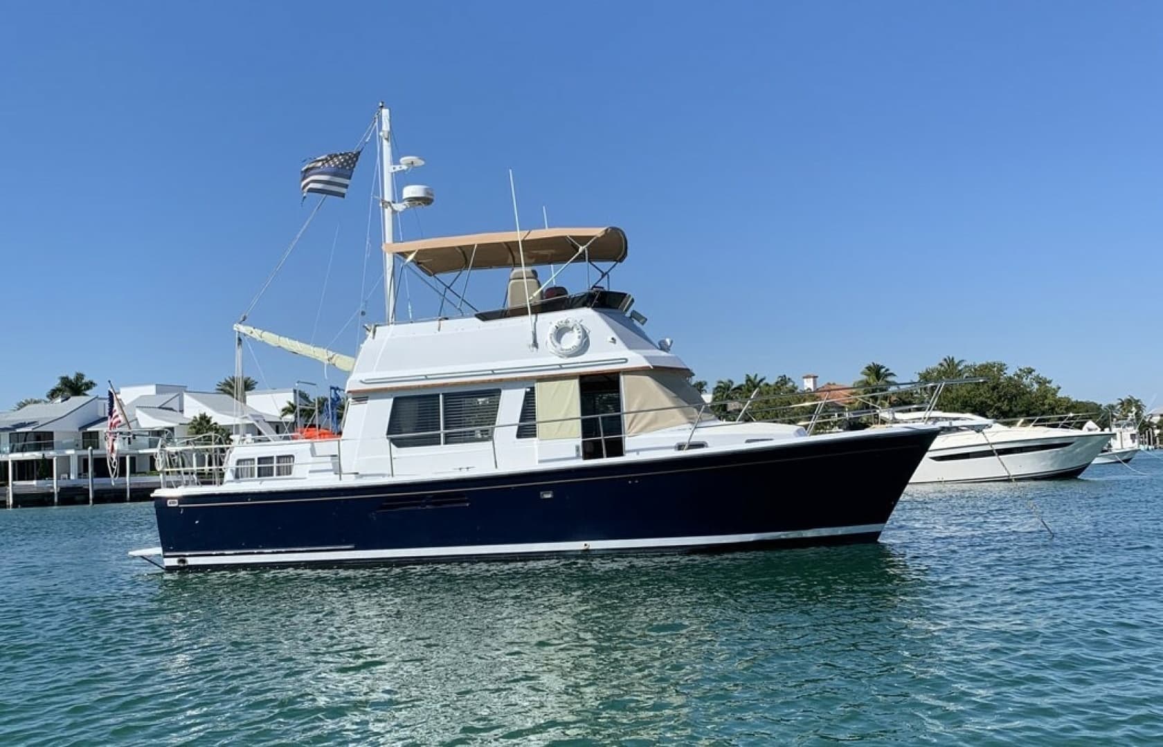 TRES DIAS III — 1997 · 36' · 2 Cabins · Pre-Owned