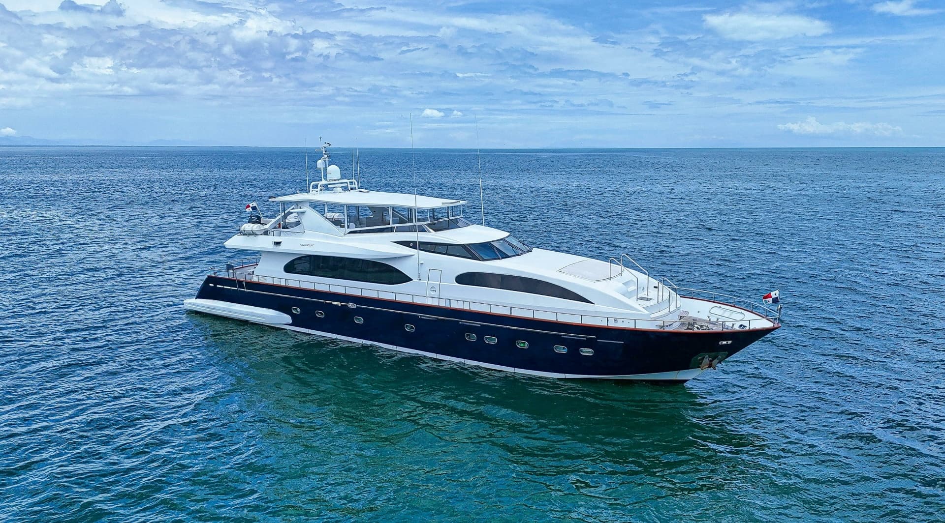 NORTHSTAR I — 2005 · 102' · 4 Cabins · Pre-Owned