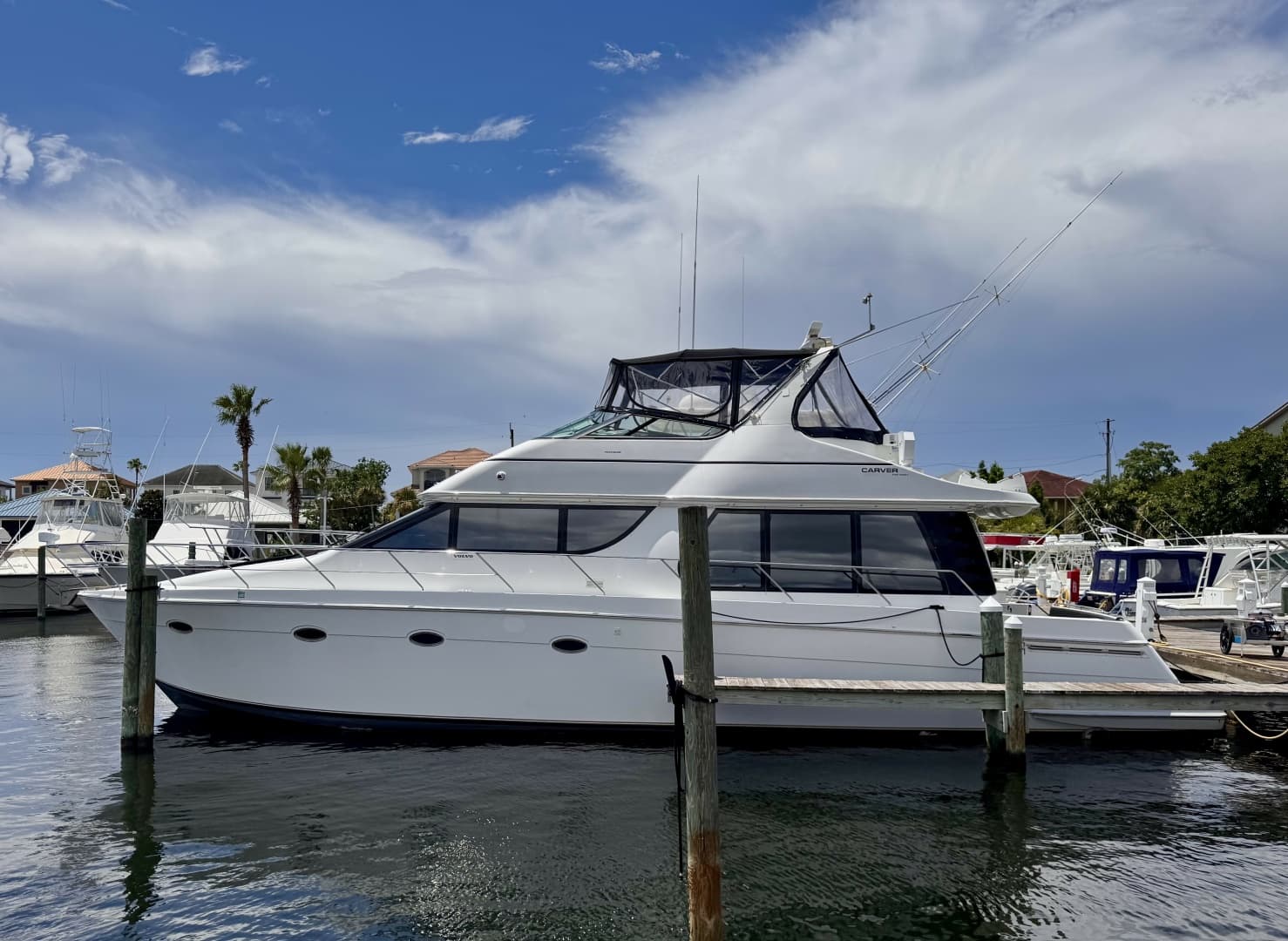 1998 Carver Voyager 530 — 1998 · 53' · 3 Cabins · Pre-Owned