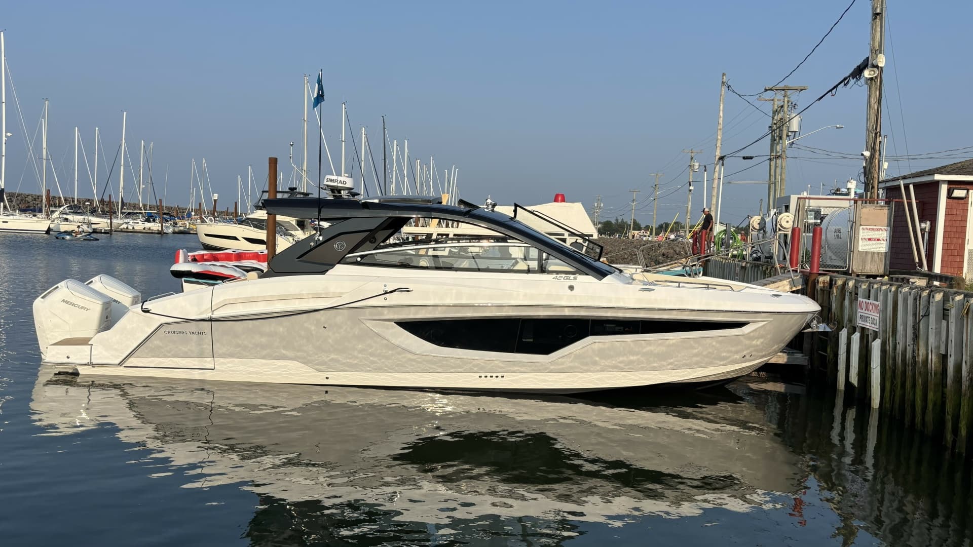 2024 Cruisers Yachts 42 GLS OB — 2024 · 42' · 2 Cabins · Pre-Owned